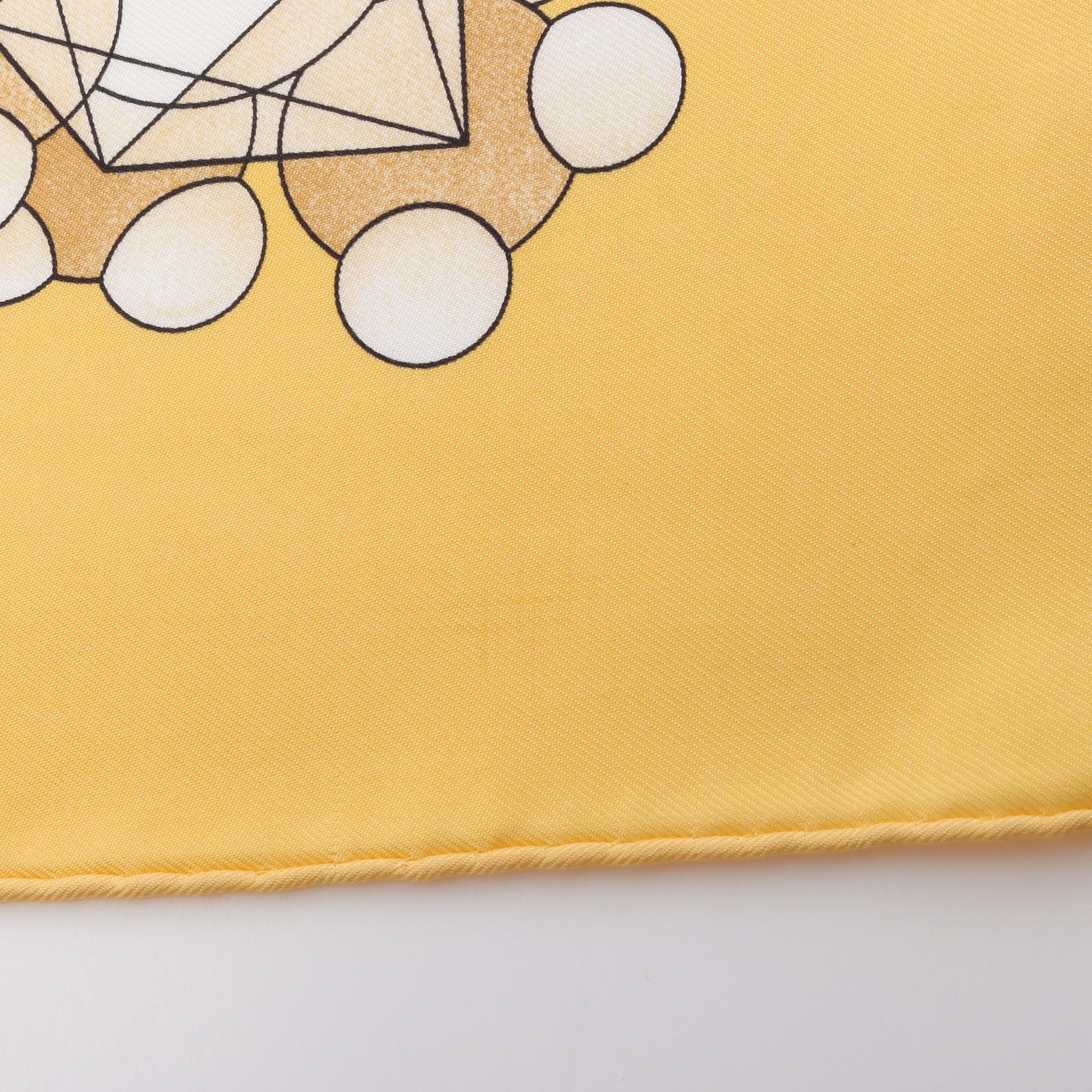 カレ90 La Musique des Spheres スカーフ シルク イエロー マルチ  