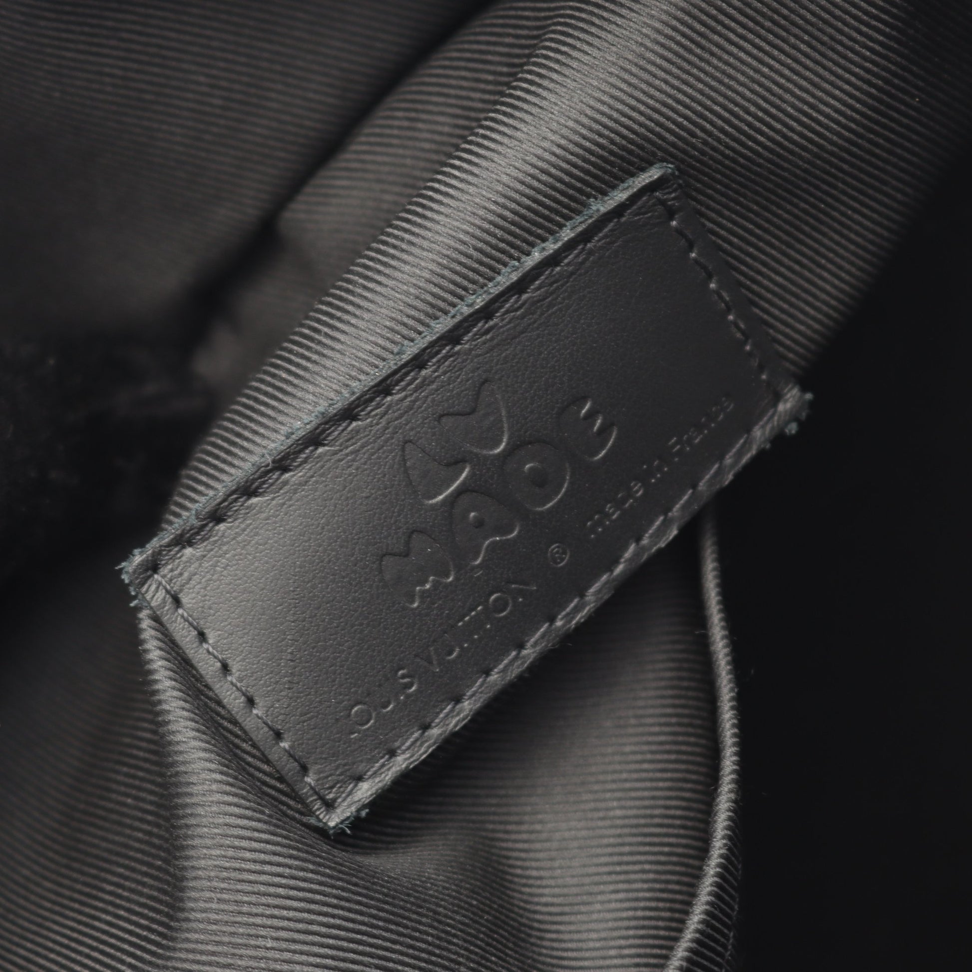 LOUIS VUITTON × NIGO モジュラー モノグラムストライプエクリプス バックパック リュックサック PVC レザー ブラック グレー ルイヴィトン バッグ LOUIS VUITTON