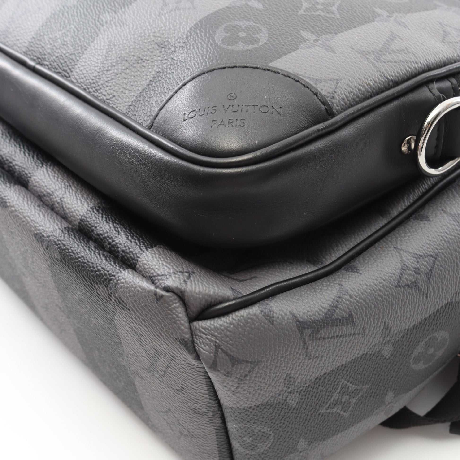 LOUIS VUITTON × NIGO モジュラー モノグラムストライプエクリプス バックパック リュックサック PVC レザー ブラック グレー ルイヴィトン バッグ LOUIS VUITTON