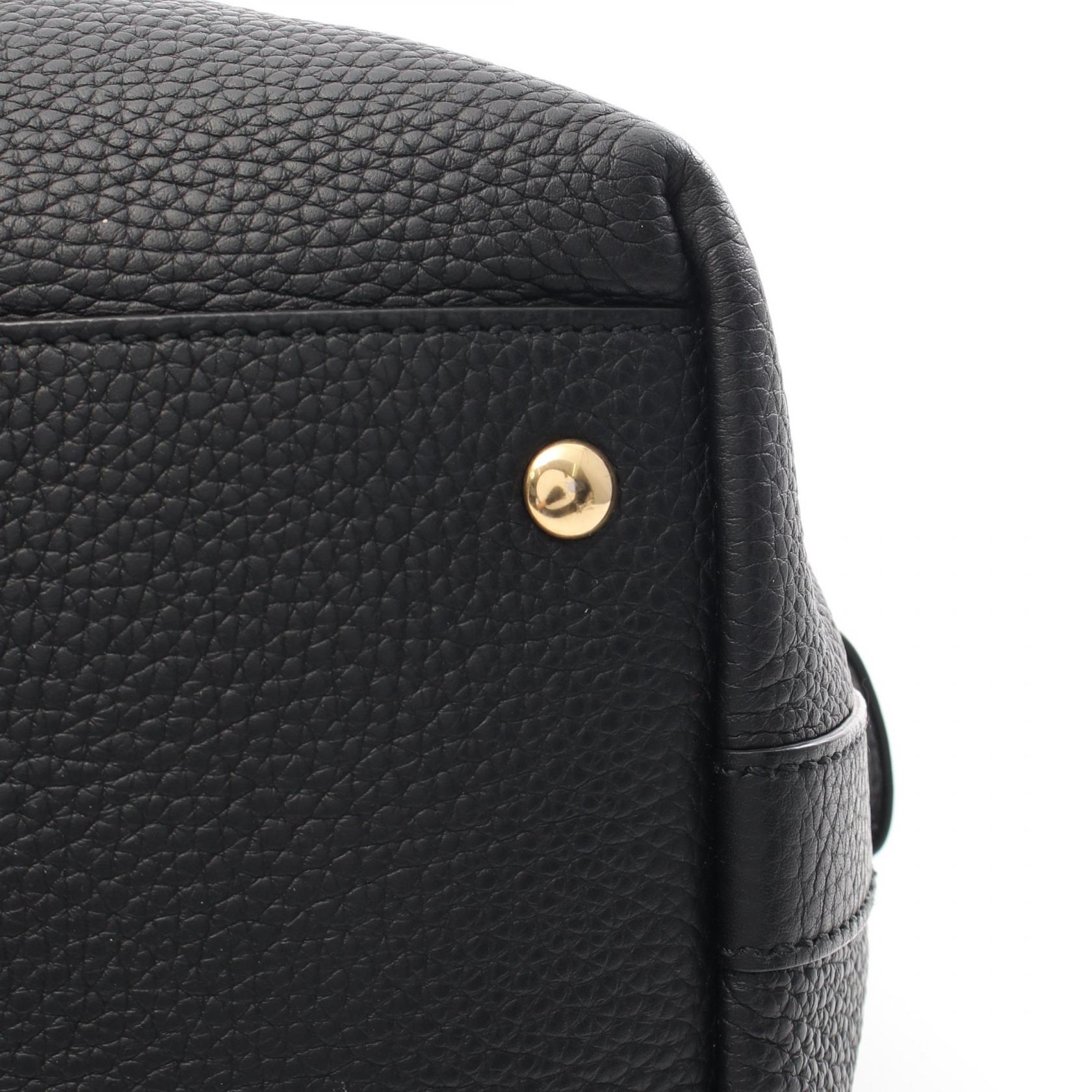 ガンチーニ ショルダーバッグ レザー ブラック 巾着 サルヴァトーレ