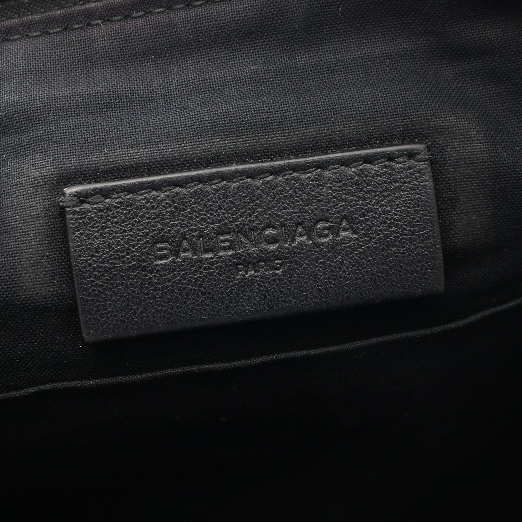 ロゴプリント クラシックポーチ クラッチバッグ レザー ブラック バレンシアガ バッグ BALENCIAGA
