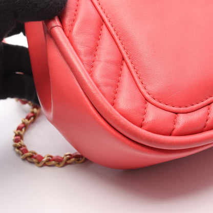 シェブロン Vステッチ チェーンショルダーバッグ ラムスキン コーラルピンク ゴールド金具 2WAY シャネル バッグ CHANEL