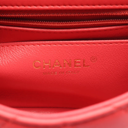 シェブロン Vステッチ チェーンショルダーバッグ ラムスキン コーラルピンク ゴールド金具 2WAY シャネル バッグ CHANEL