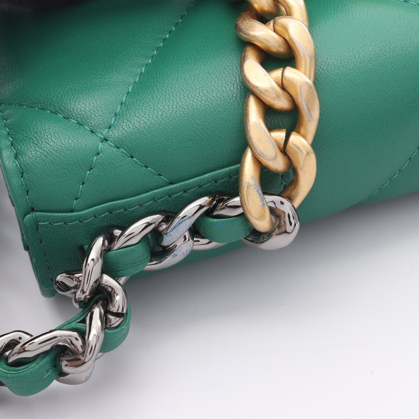 19 ディズヌフ マトラッセ チェーンウォレット ラムスキン グリーン コンビ金具 2WAY シャネル バッグ CHANEL