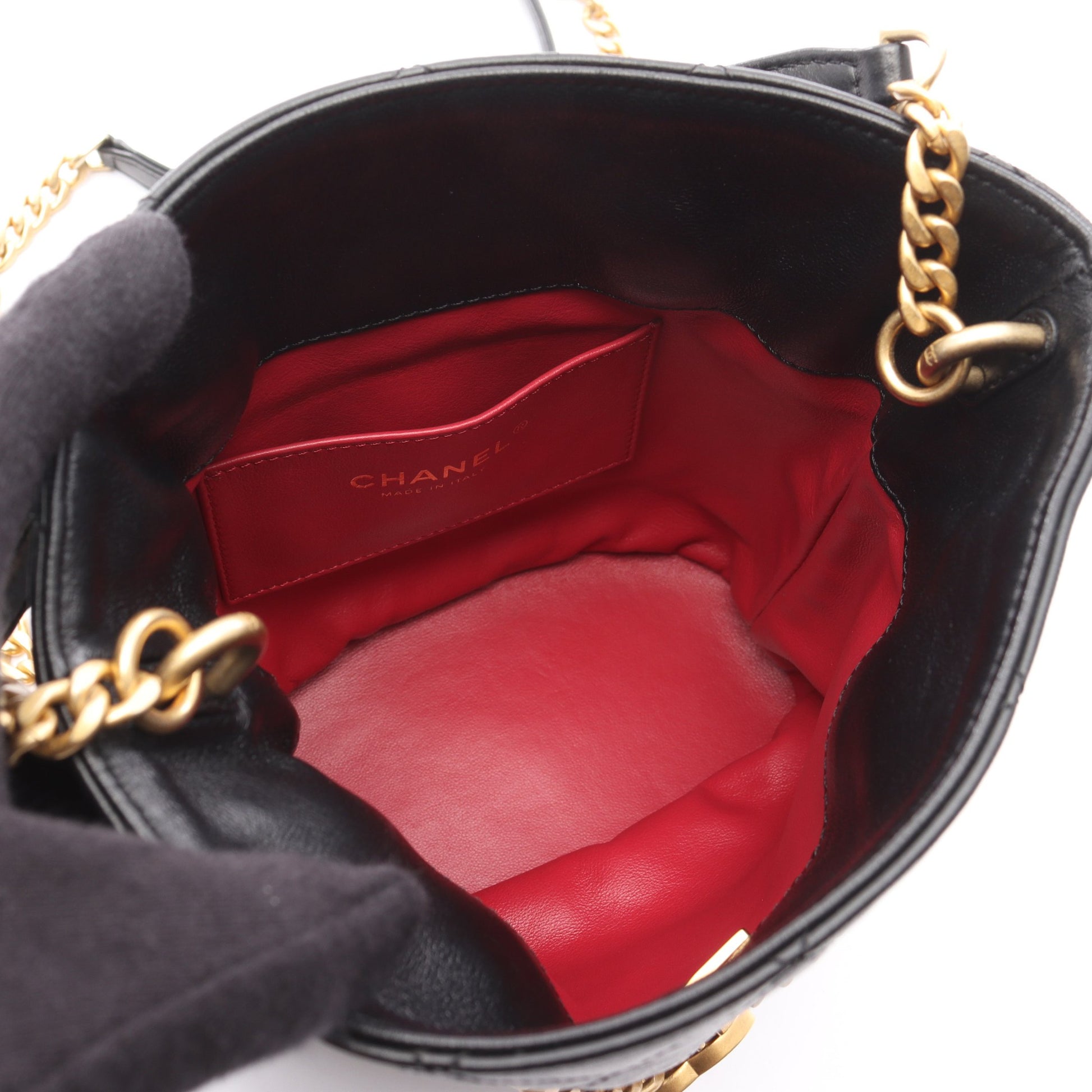 マトラッセ ミニバケット チェーンショルダーバッグ ラムスキン ブラック ゴールド金具 シャネル バッグ CHANEL