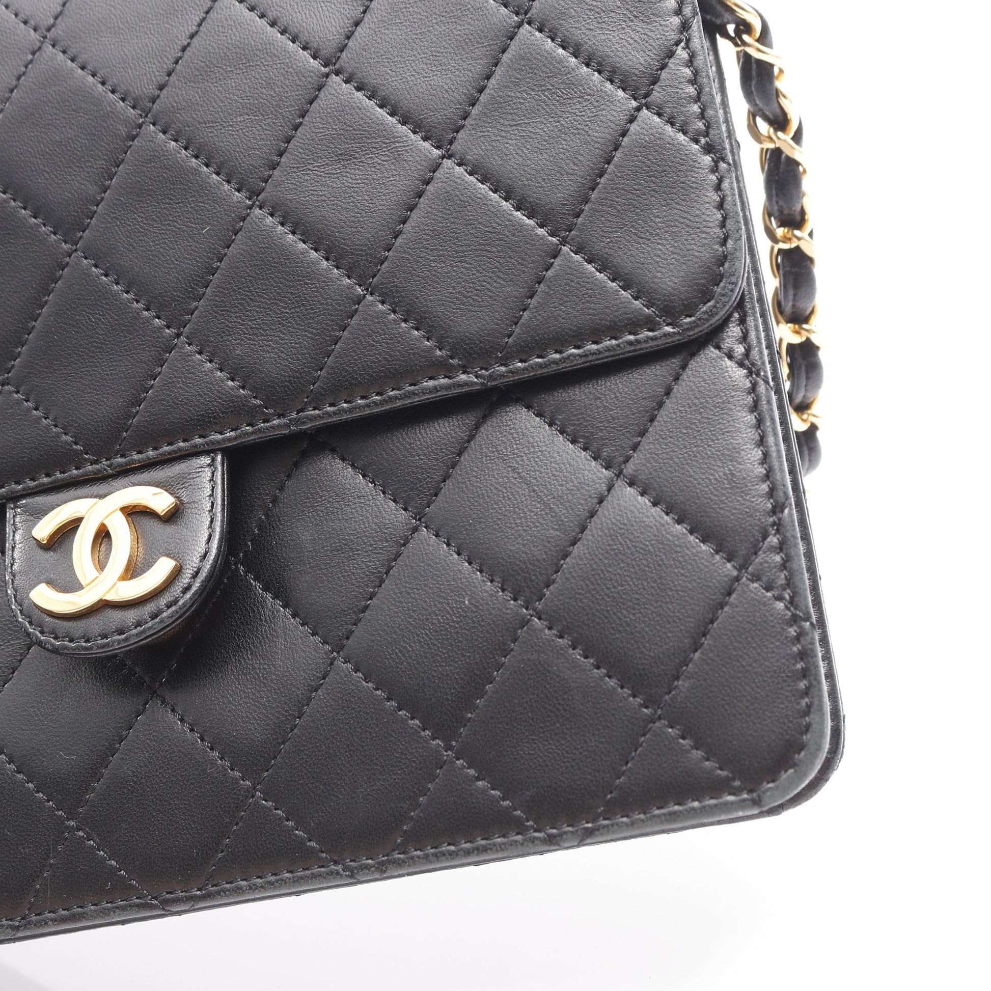 マトラッセ シングルフラップ チェーンショルダーバッグ ラムスキン ブラック ゴールド金具 シャネル バッグ CHANEL