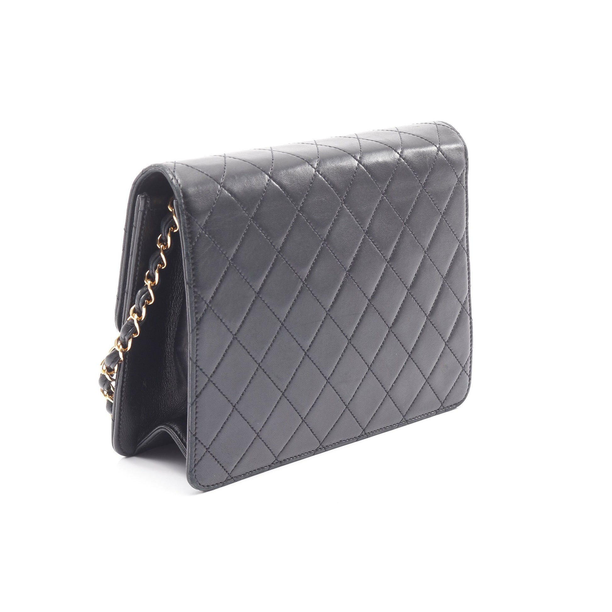 マトラッセ シングルフラップ チェーンショルダーバッグ ラムスキン ブラック ゴールド金具 シャネル バッグ CHANEL