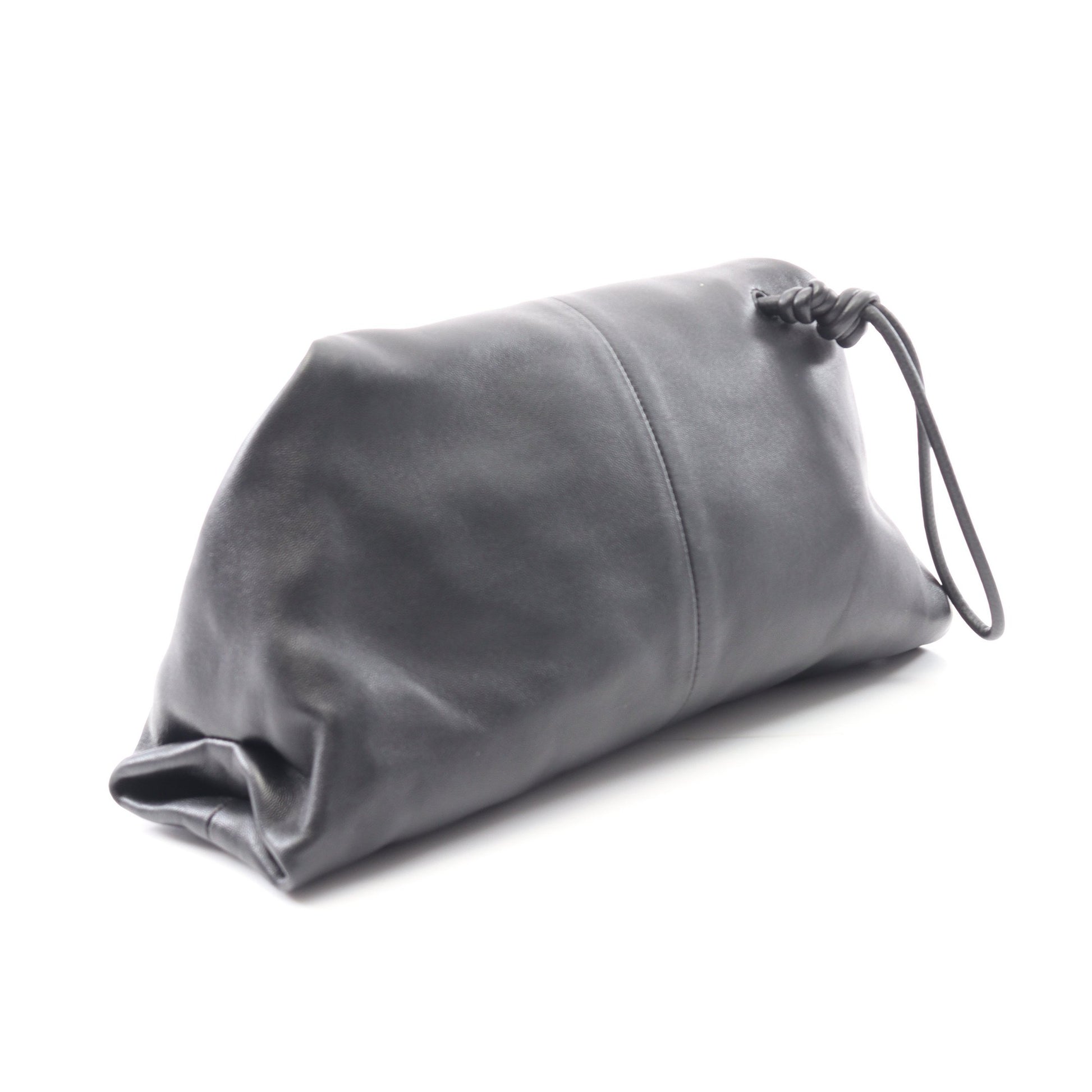 トライアングルフラップ クラッチバッグ レザー ブラック ボッテガヴェネタ バッグ BOTTEGA VENETA