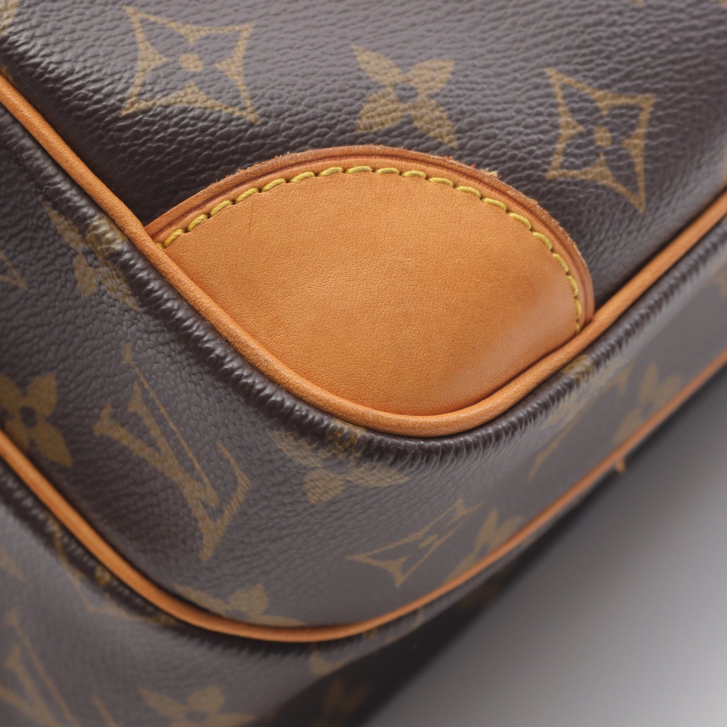 ナイル モノグラム ショルダーバッグ PVC レザー ブラウン ルイヴィトン バッグ LOUIS VUITTON