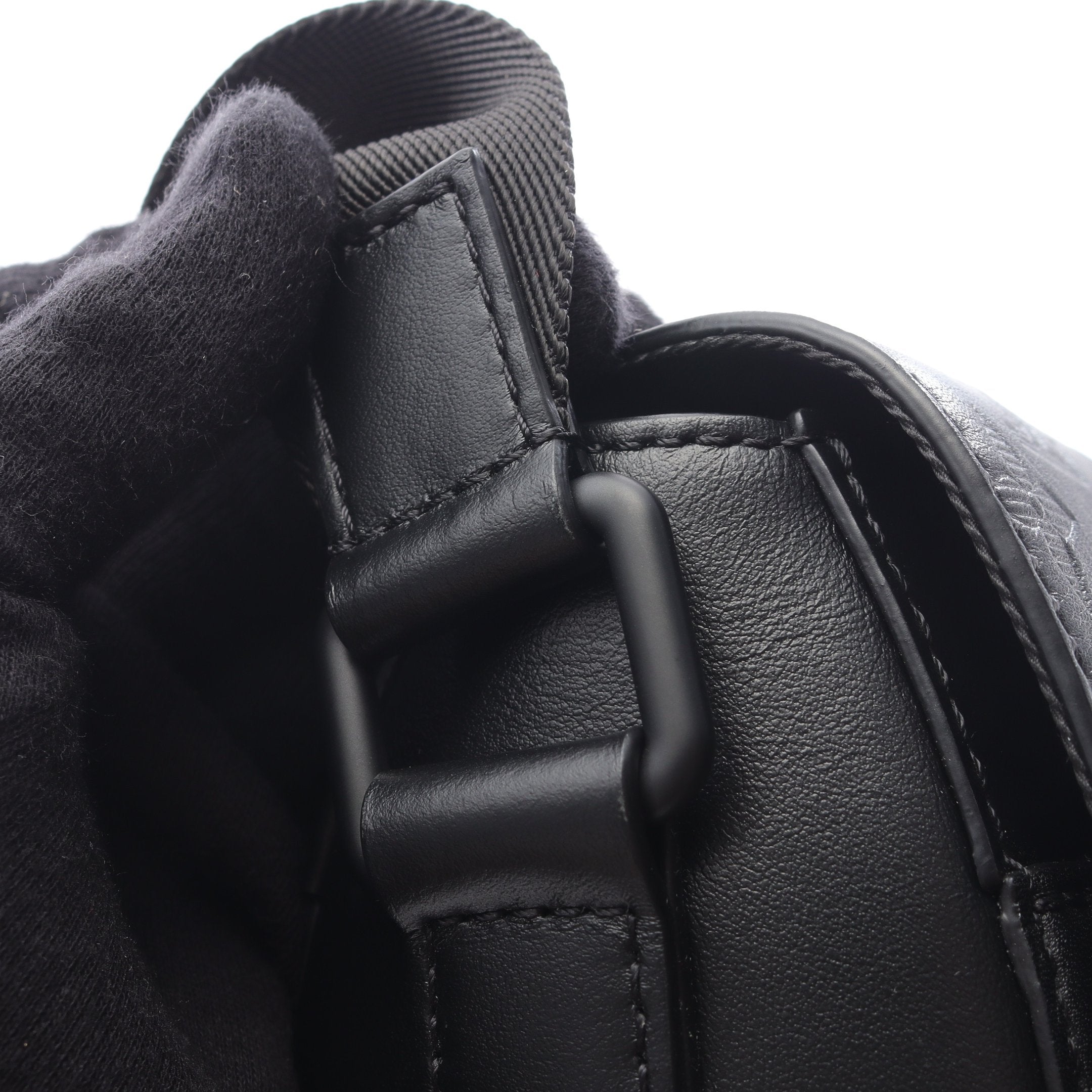 スプリンターメッセンジャー モノグラム シャドウ ノワール ショルダー