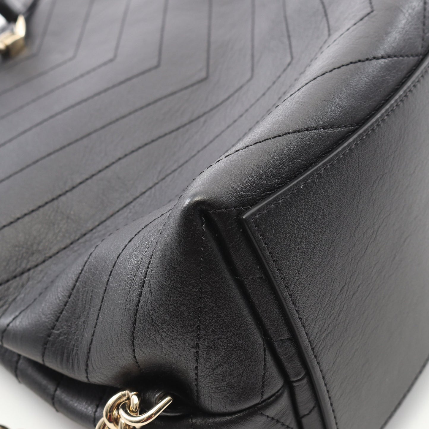 Vステッチ バックパック リュックサック ラムスキン ブラック ゴールド金具 シャネル バッグ CHANEL