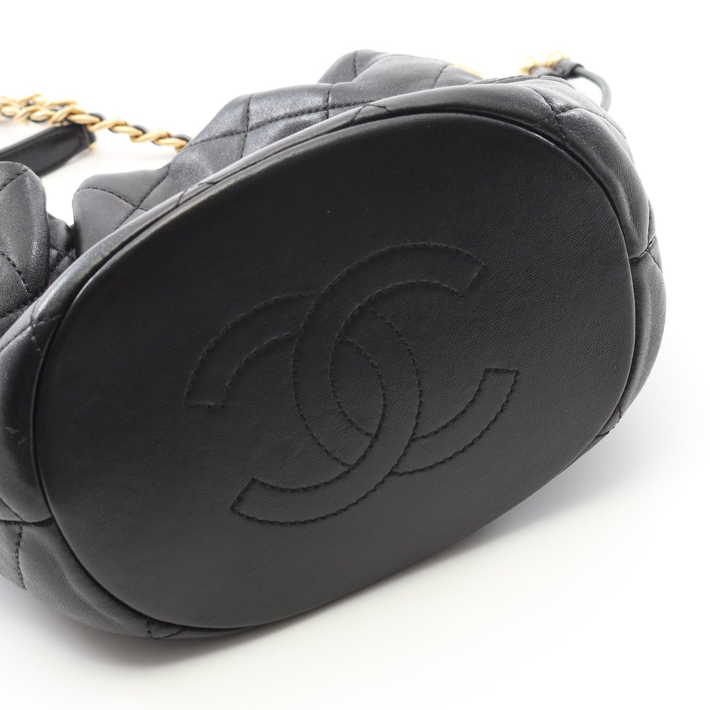 マトラッセ チェーンショルダーバッグ ラムスキン ブラック ゴールド金具 2WAY 巾着 シャネル バッグ CHANEL