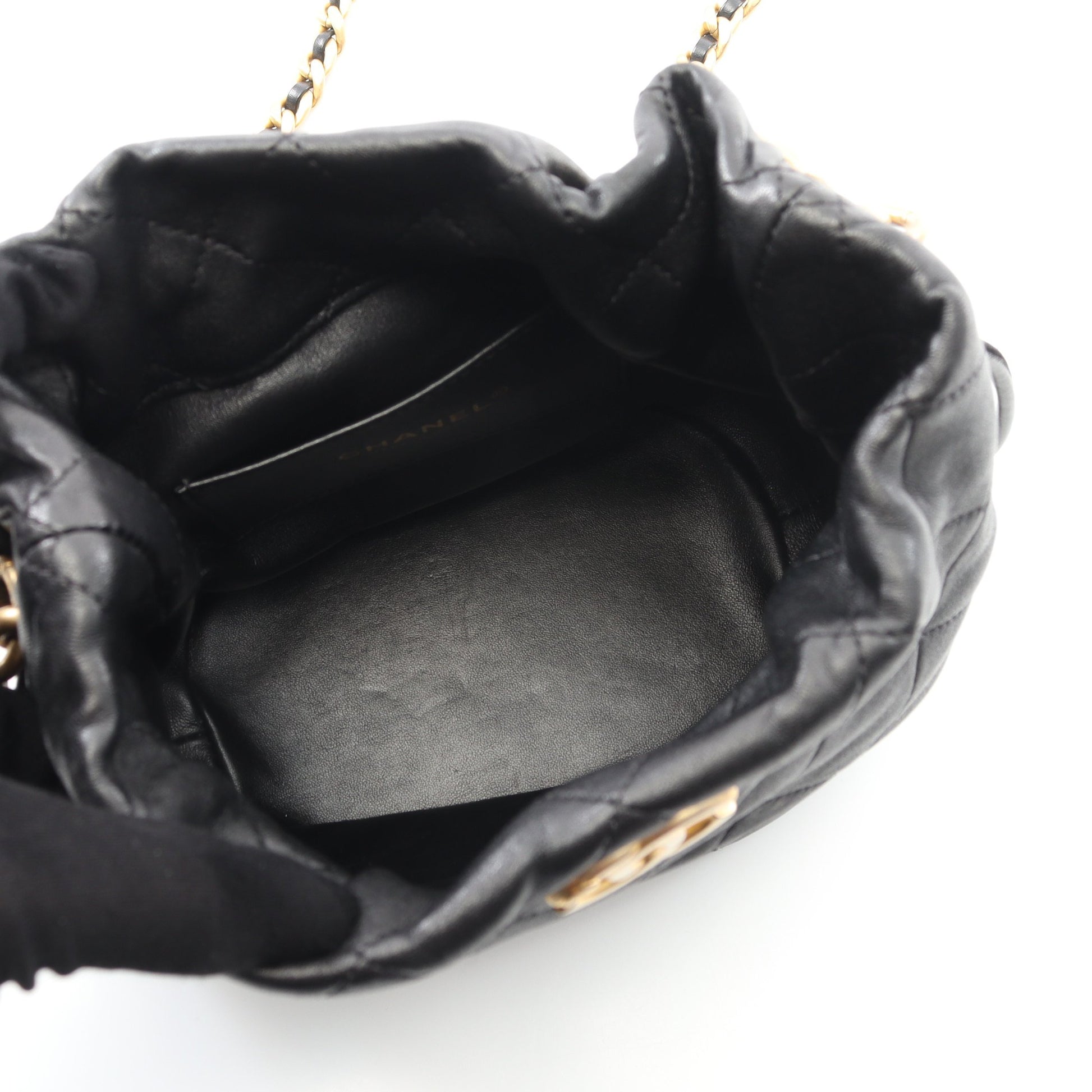 マトラッセ チェーンショルダーバッグ ラムスキン ブラック ゴールド金具 2WAY 巾着 シャネル バッグ CHANEL