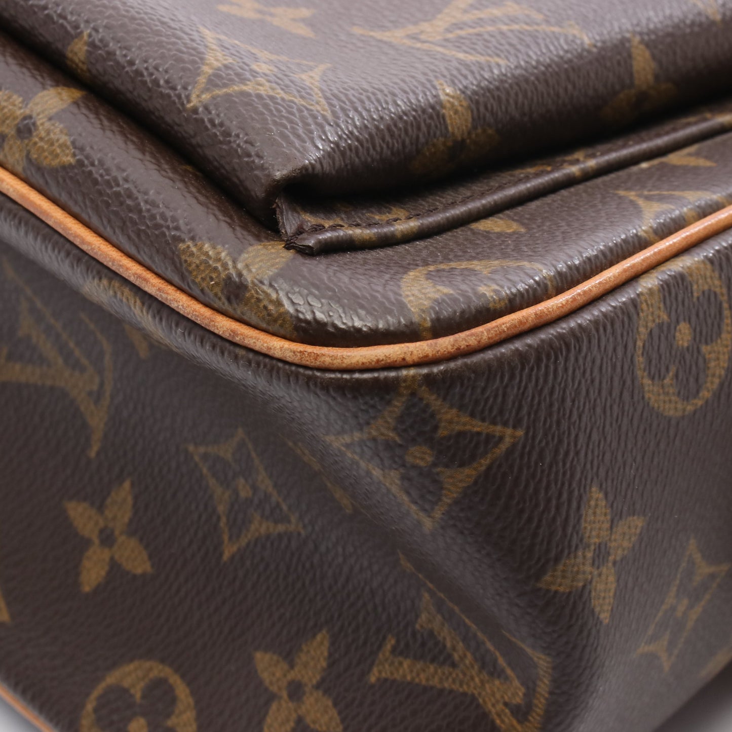 ヴィバシテGM モノグラム ショルダーバッグ PVC レザー ブラウン ルイヴィトン バッグ LOUIS VUITTON