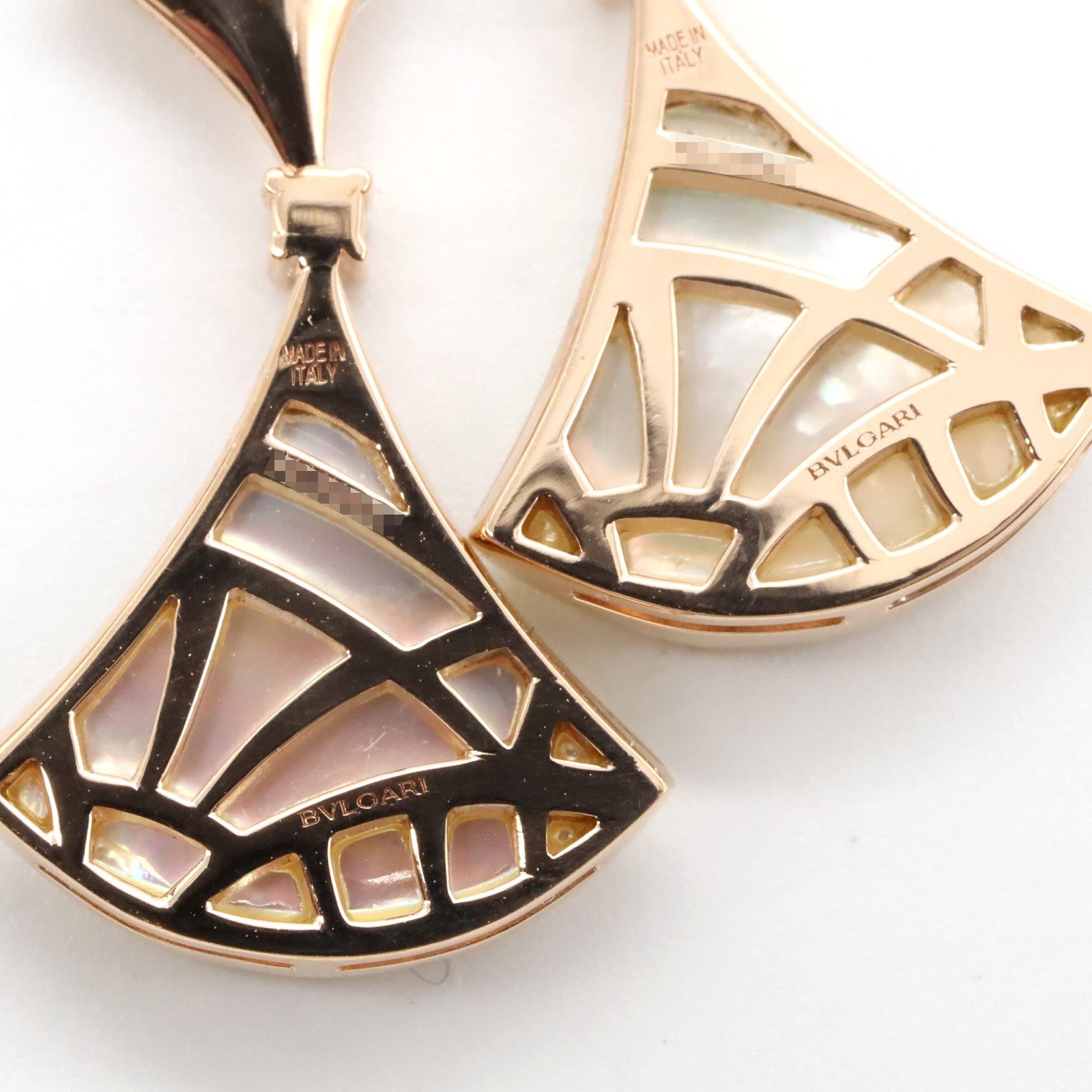 ブルガリブルガリ　サークルピアス　マザーオブパール ブルガリブルガリ サークルピアス マザーオブパール Bvlgari