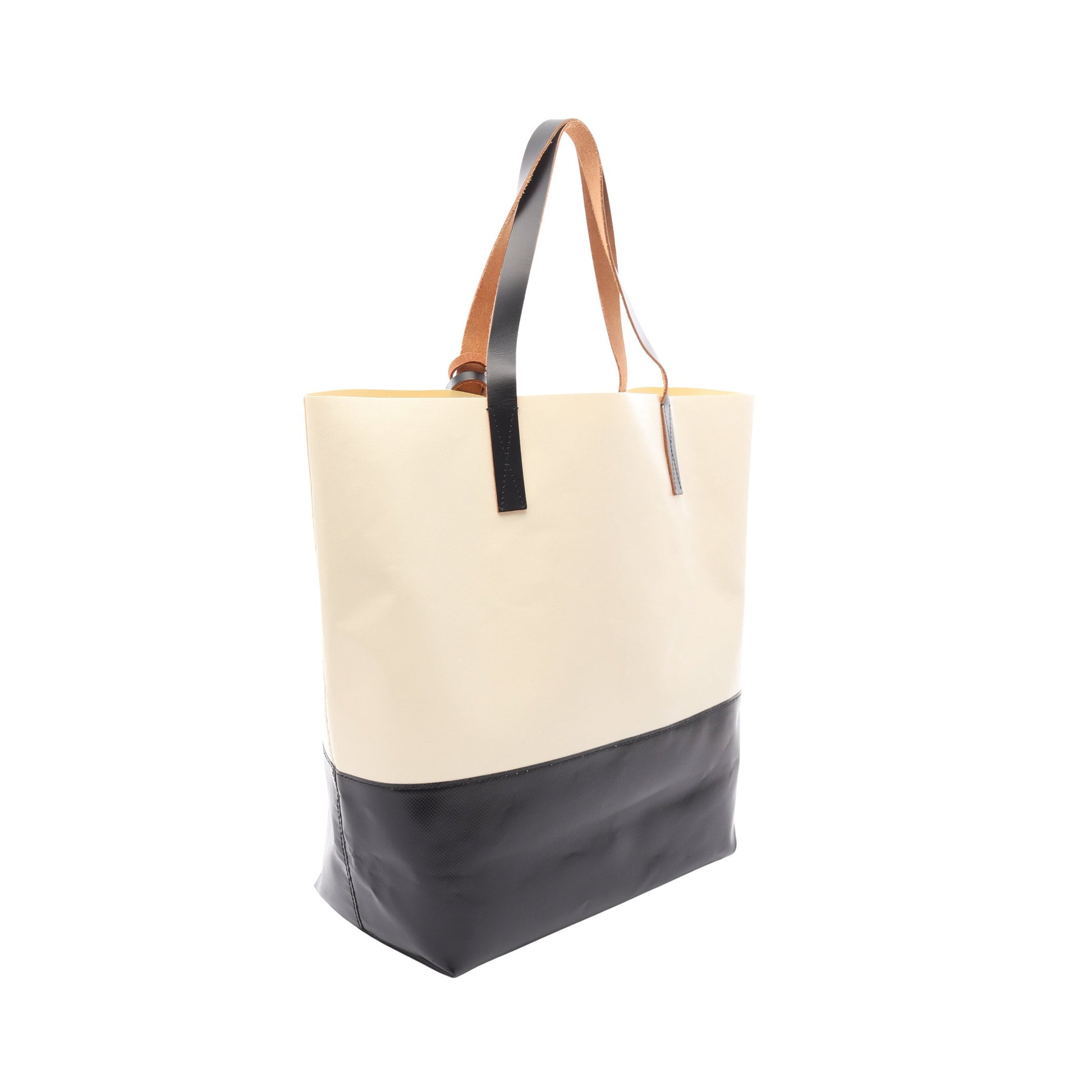TRIBECA トライベッカ ショルダーバッグ トートバッグ PVC レザー オフホワイト ブラック マルニ バッグ MARNI