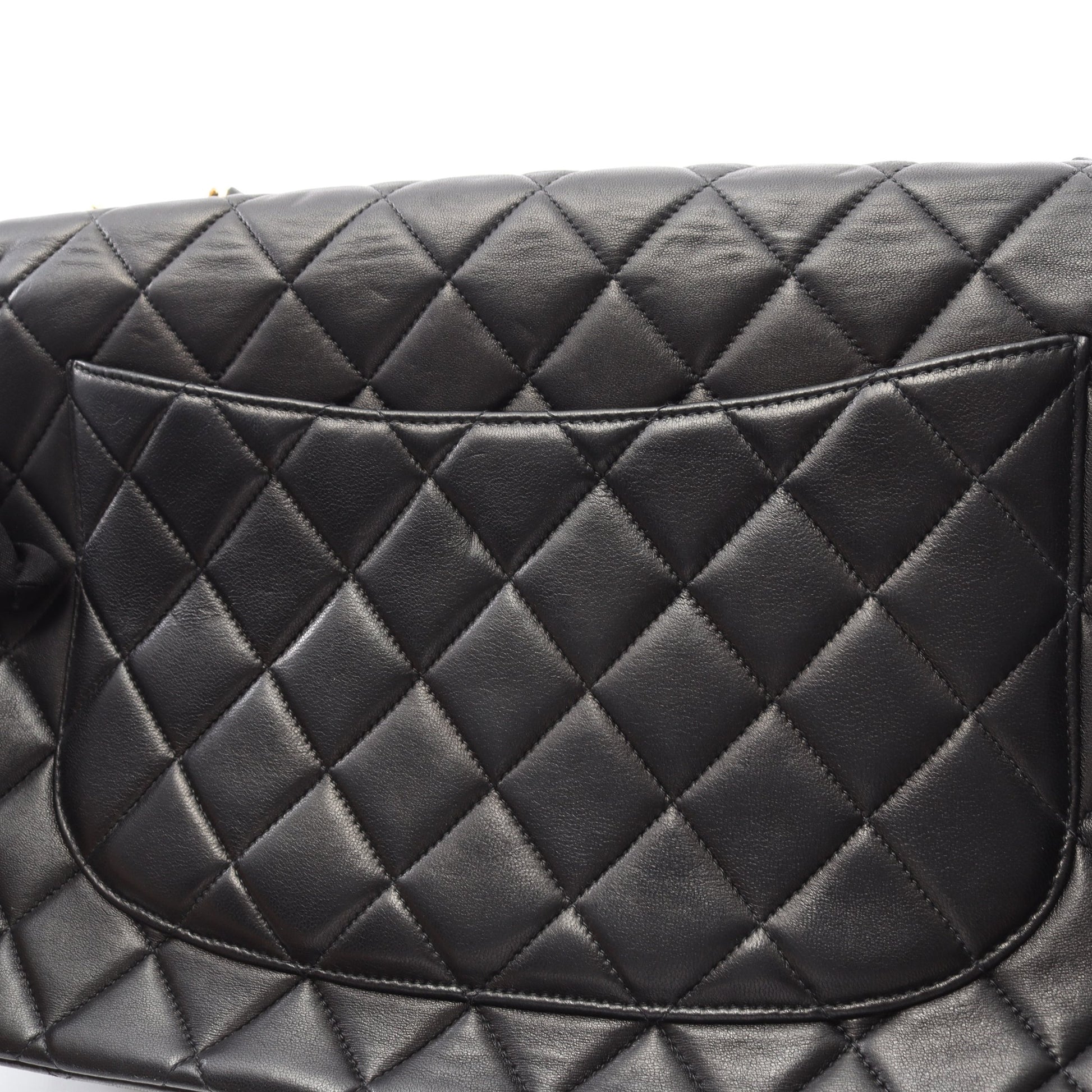 デカマトラッセ 30 シングルフラップ Wチェーンショルダーバッグ ラムスキン ブラック ゴールド金具 シャネル バッグ CHANEL