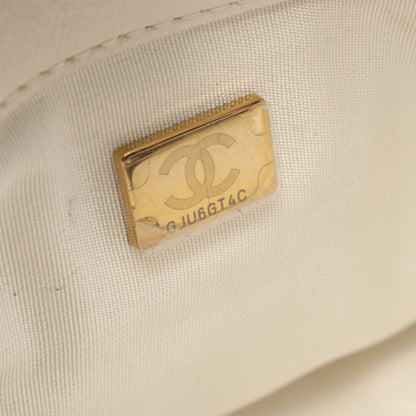 マトラッセ チェーンショルダーバッグ レザー オフホワイト ゴールド金具 シャネル バッグ CHANEL