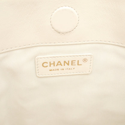 マトラッセ チェーンショルダーバッグ レザー オフホワイト ゴールド金具 シャネル バッグ CHANEL