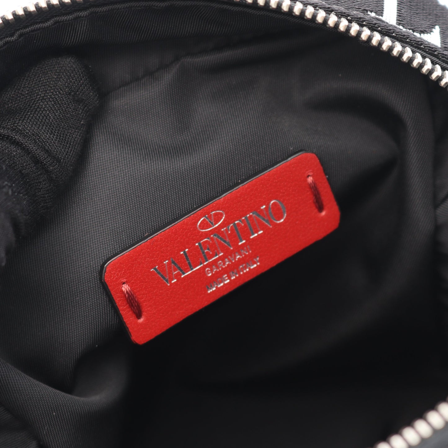 ショルダーバッグ ナイロン ブラック ヴァレンティノ バッグ VALENTINO