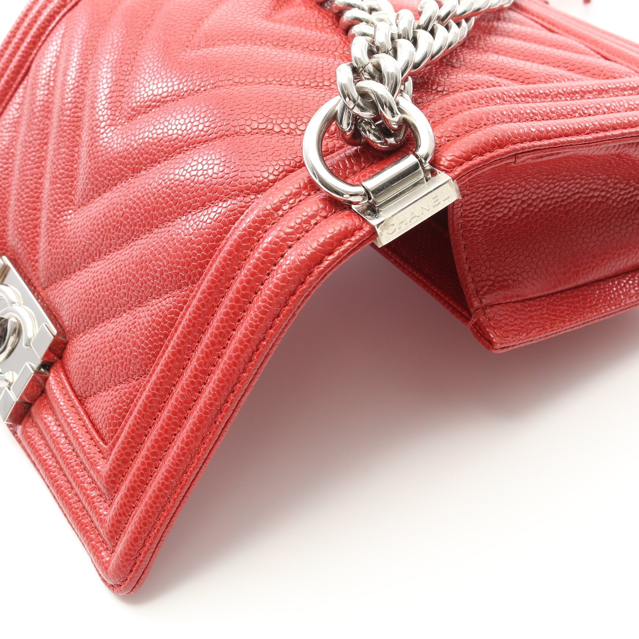 CHANEL シャネル ボーイシャネル チェーンウォレット ガンメタリック ショルダー クラッチバッグ ラムスキン レッド 赤 レディース ココマーク留め具 CHANEL ボーイシャネル チェーンウォレット ガンメタリック ショルダー
