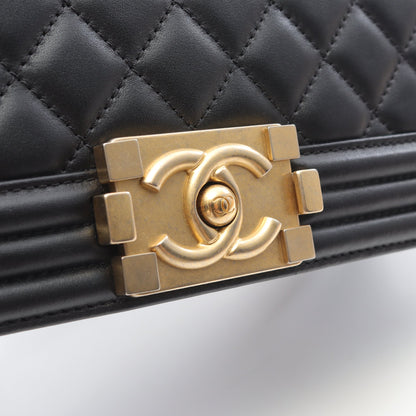 ボーイシャネル チェーンショルダーバッグ ラムスキン ブラック ゴールド金具 シャネル バッグ CHANEL