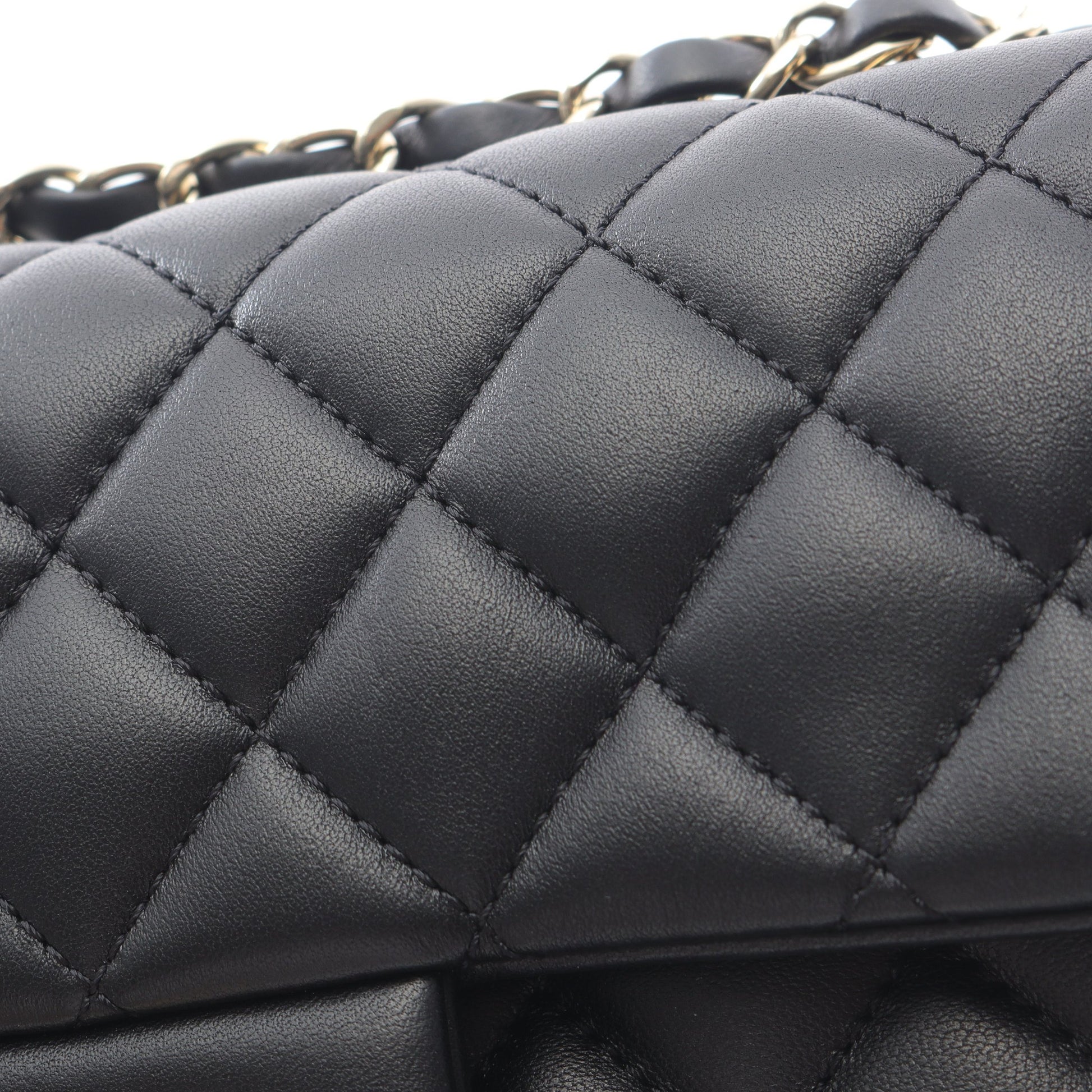 ミニマトラッセ20 チェーンショルダーバッグ ラムスキン ブラック ゴールド金具 シャネル バッグ CHANEL