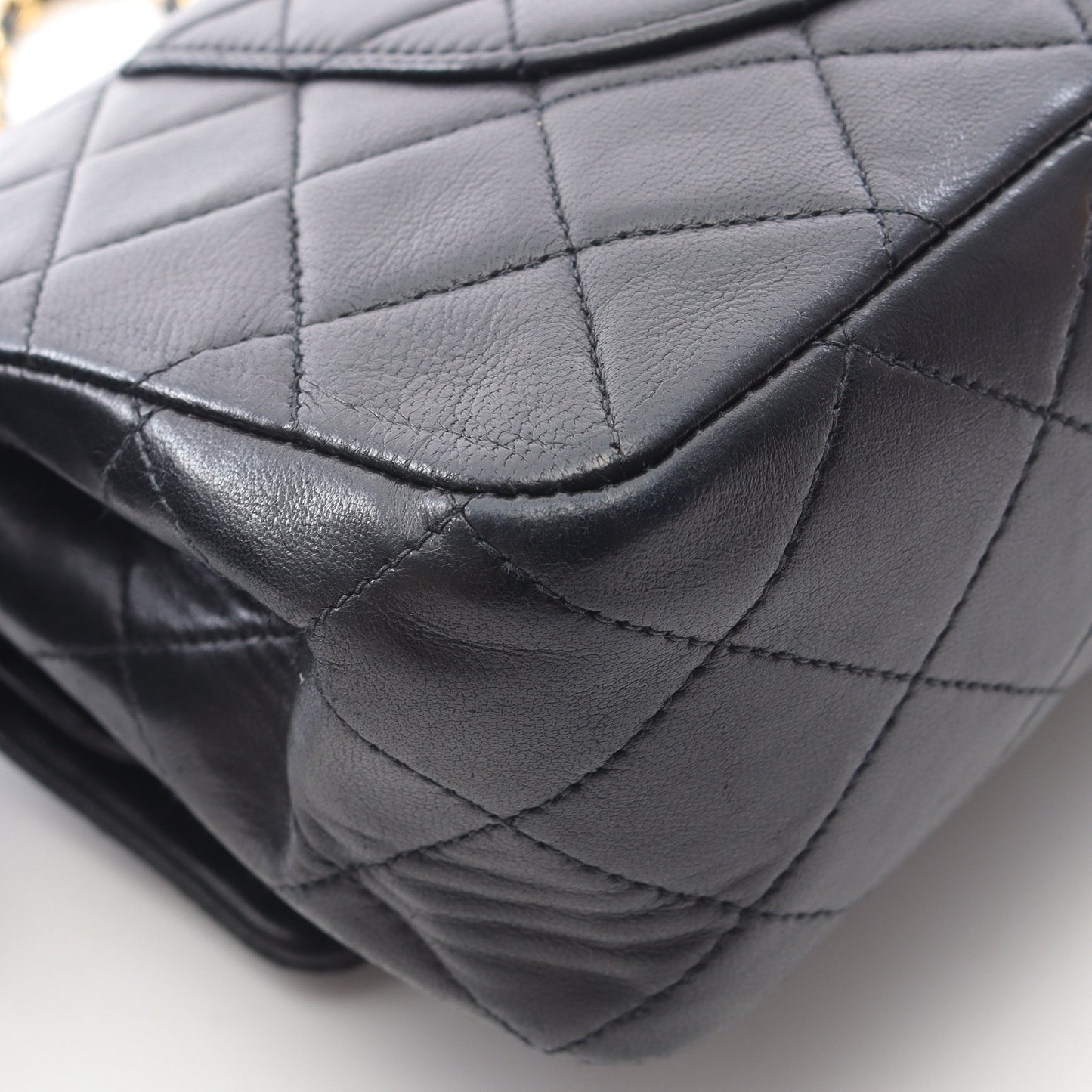 マトラッセ Wフラップ Wチェーンショルダーバッグ ラムスキン ブラック ゴールド金具 シャネル バッグ CHANEL