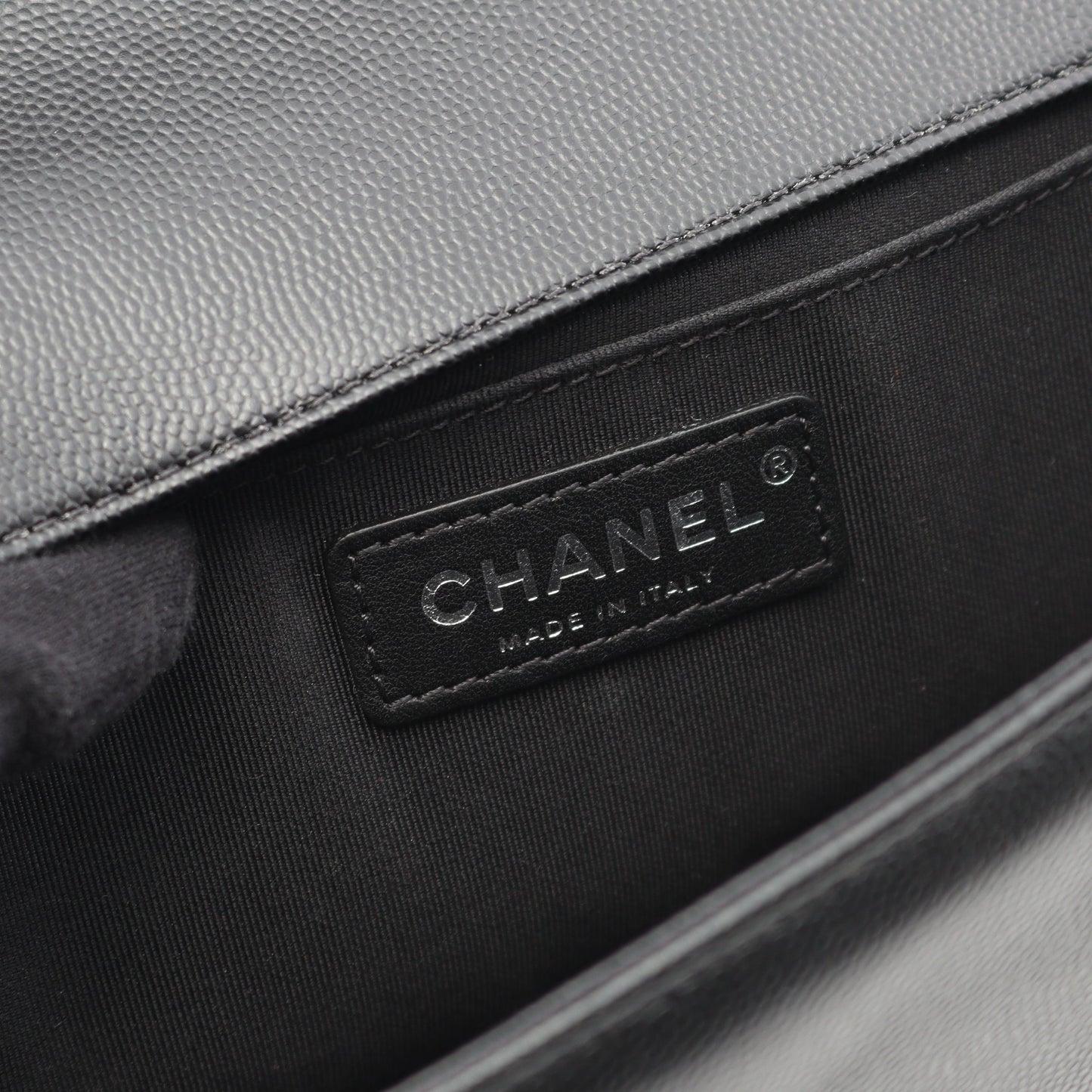 ボーイシャネル チェーンショルダーバッグ キャビアスキン ブラック アンティークシルバー金具 シャネル バッグ CHANEL
