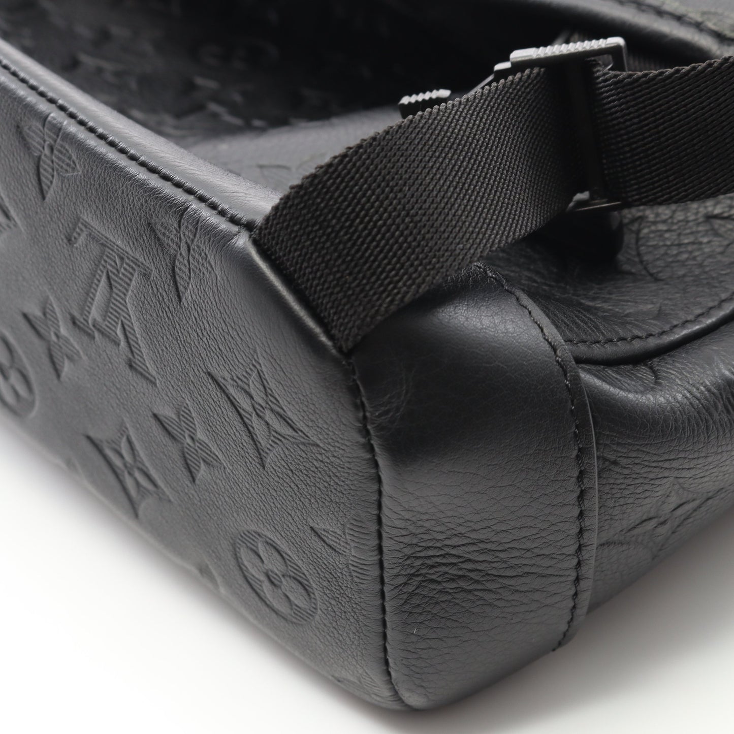 メッセンジャー ヴォワヤージュPM モノグラムシャドウ ショルダーバッグ レザー ブラック ルイヴィトン バッグ LOUIS VUITTON