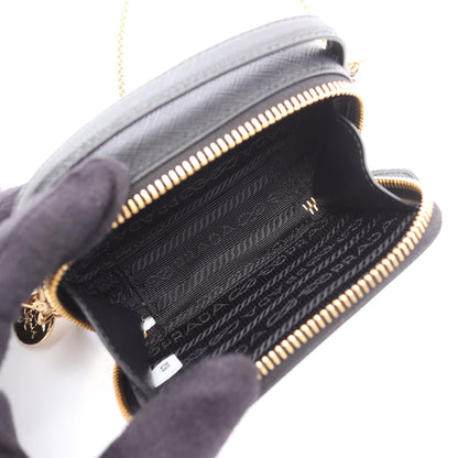サフィアーノトライアングル ミニ チェーンショルダーバッグ サフィアーノレザー ブラック プラダ バッグ PRADA