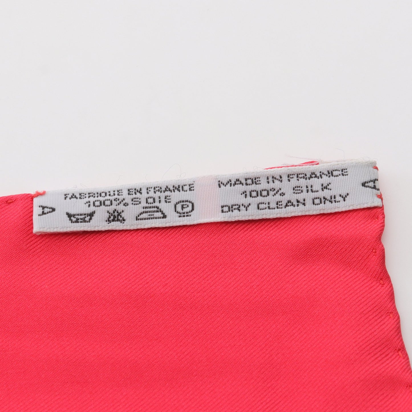 カレ90 Petite Main スカーフ シルク ピンクレッド マルチカラー  