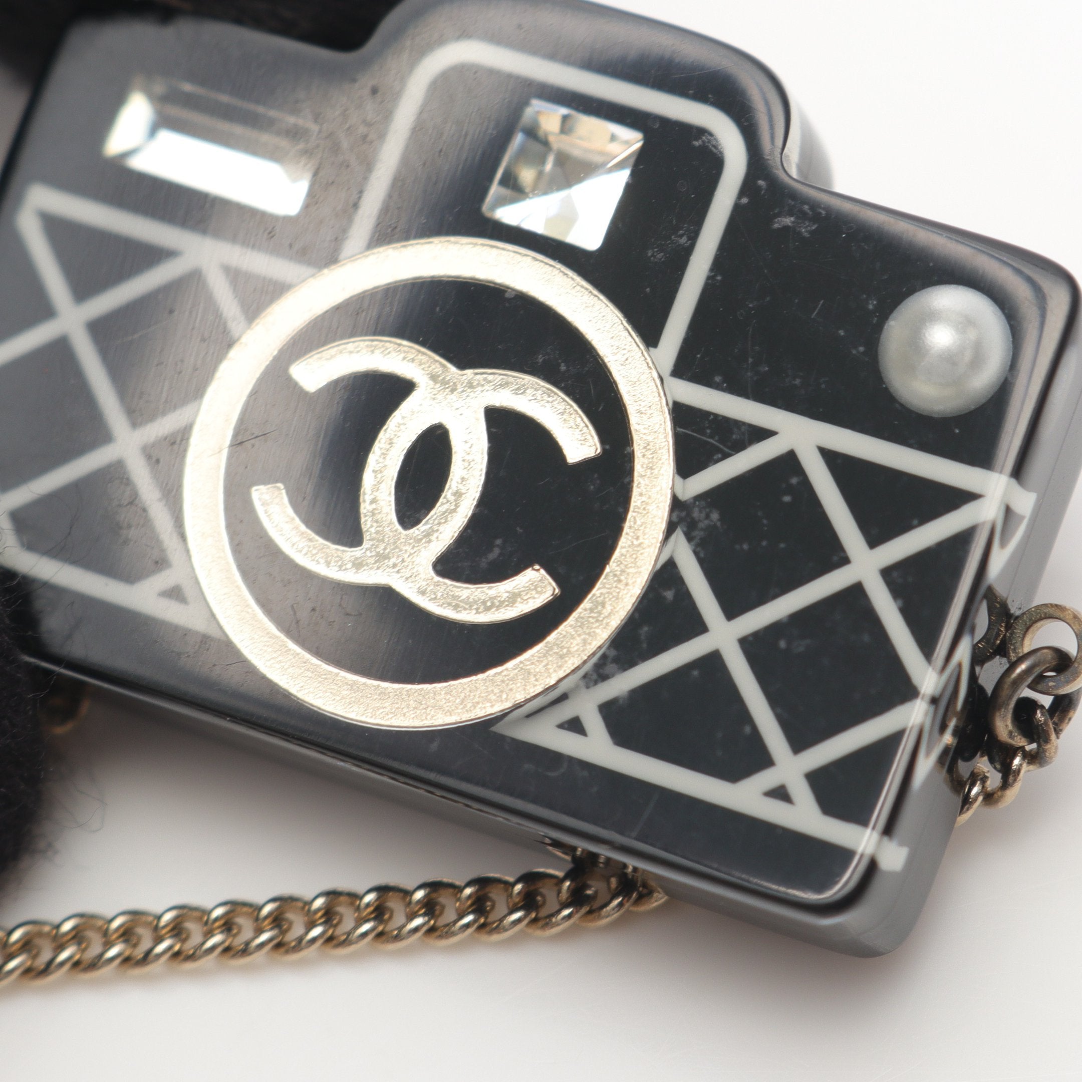 ココマーク ブローチ GP ブラック ゴールド カメラモチーフ D19C