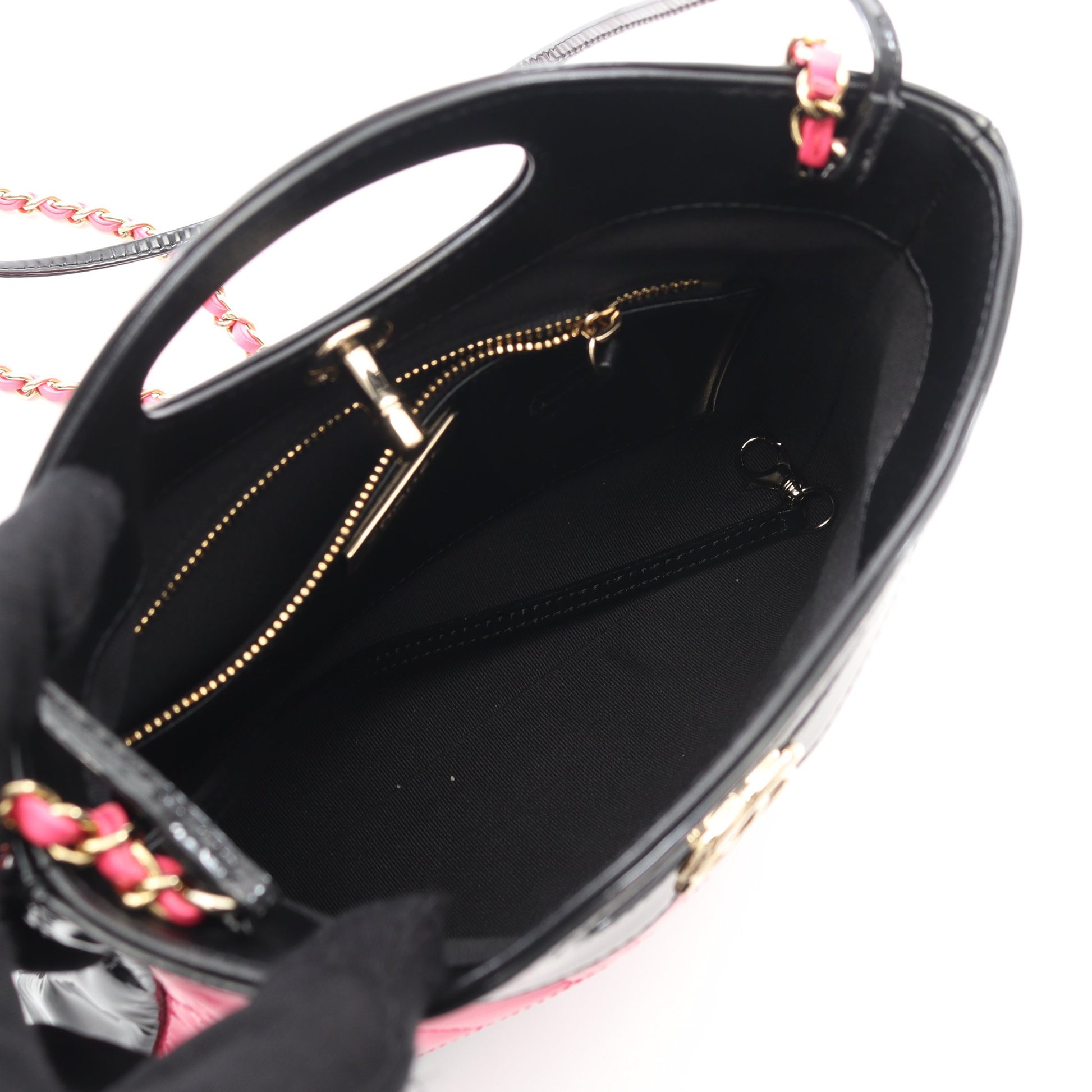 シャネル31 ショルダーバッグ エナメルレザー ピンクパープル ブラック ゴールド金具 シャネル バッグ CHANEL