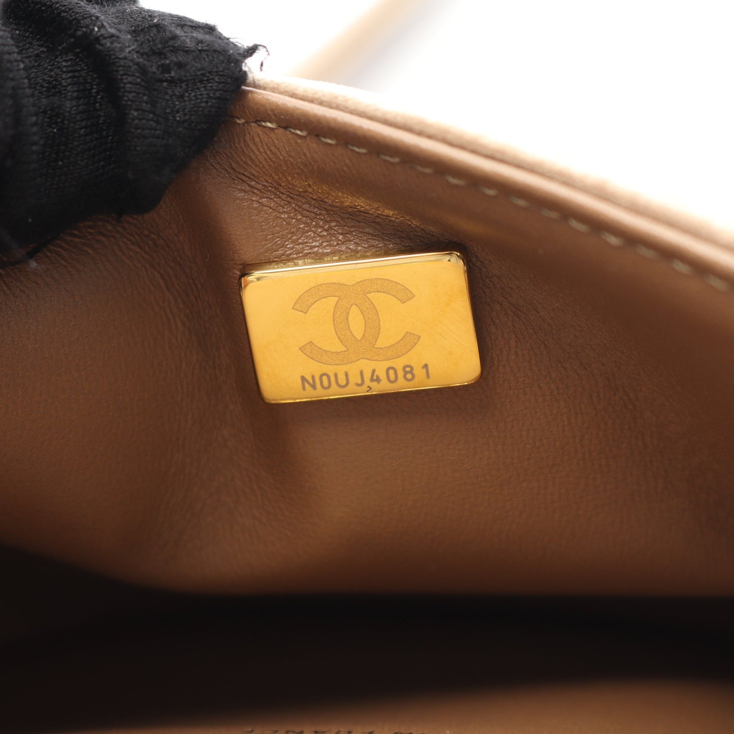 ボーイシャネル スモール チェーンショルダーバッグ ベロア ベージュ ゴールド金具 シャネル バッグ CHANEL