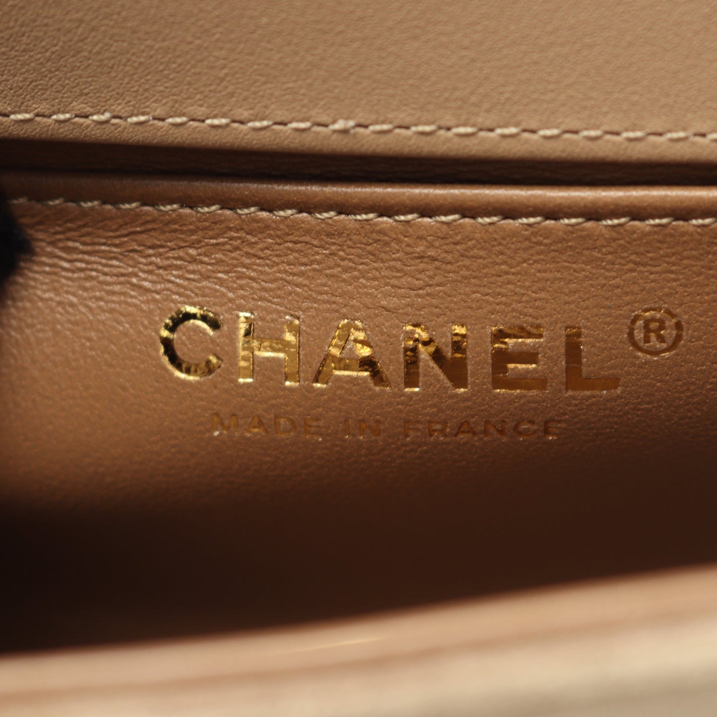 ボーイシャネル スモール チェーンショルダーバッグ ベロア ベージュ ゴールド金具 シャネル バッグ CHANEL