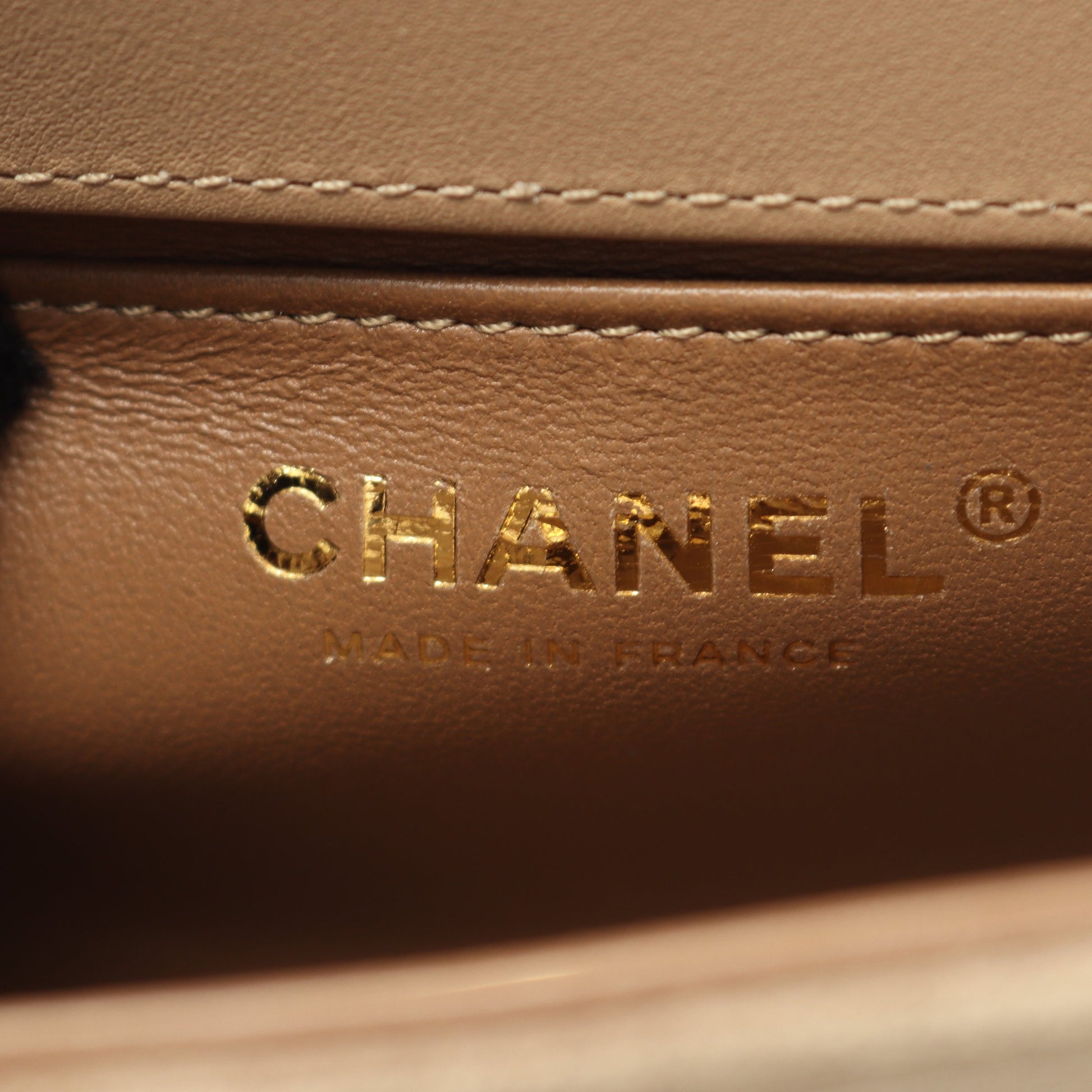 ボーイシャネル スモール チェーンショルダーバッグ ベロア ベージュ ゴールド金具 シャネル バッグ CHANEL