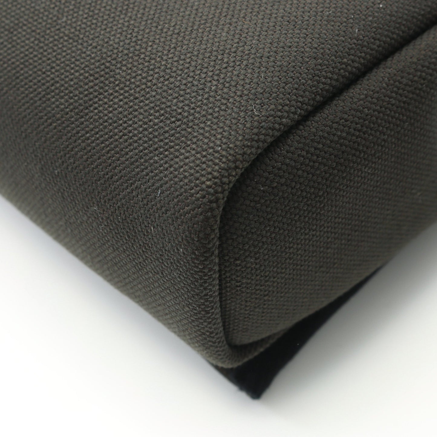 エールバッグジップ ミニ ニューヴェールフォンセ ショルダーバッグ トワルミリタリー ヴァッシュハンター カーキグリーン ブラック ゴールド金具 W刻印 エルメス バッグ HERMES