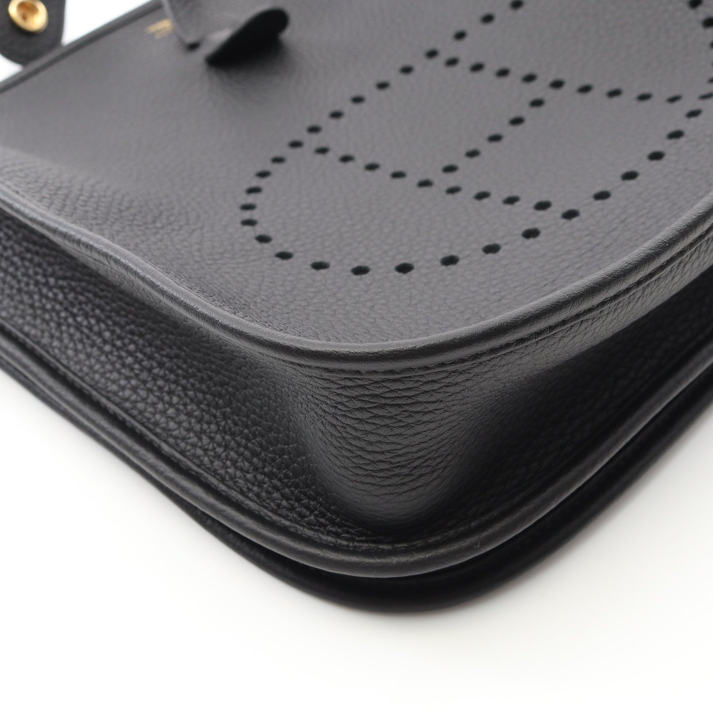 エヴリン 3 トロワ PM ショルダーバッグ トリヨンクレマンス ブラック ゴールド金具 K刻印 エルメス バッグ HERMES