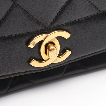 マトラッセ ダイアナフラップ チェーンショルダーバッグ ラムスキン ブラック ゴールド金具 シャネル バッグ CHANEL