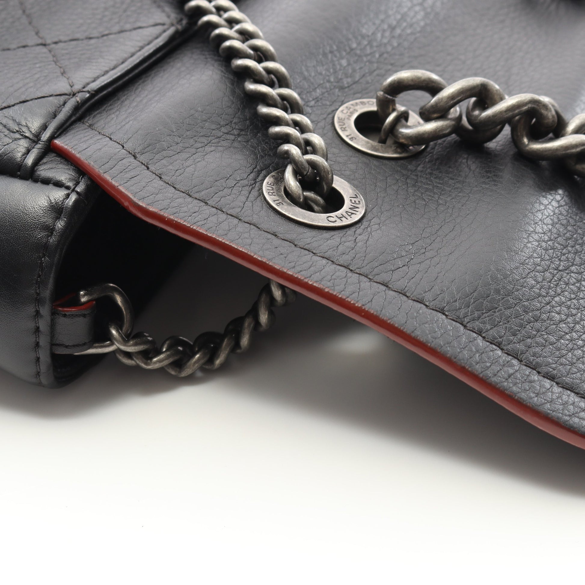 マトラッセ チェーンショルダーバッグ レザー ダークネイビー ゴールド金具 2WAY シャネル バッグ CHANEL