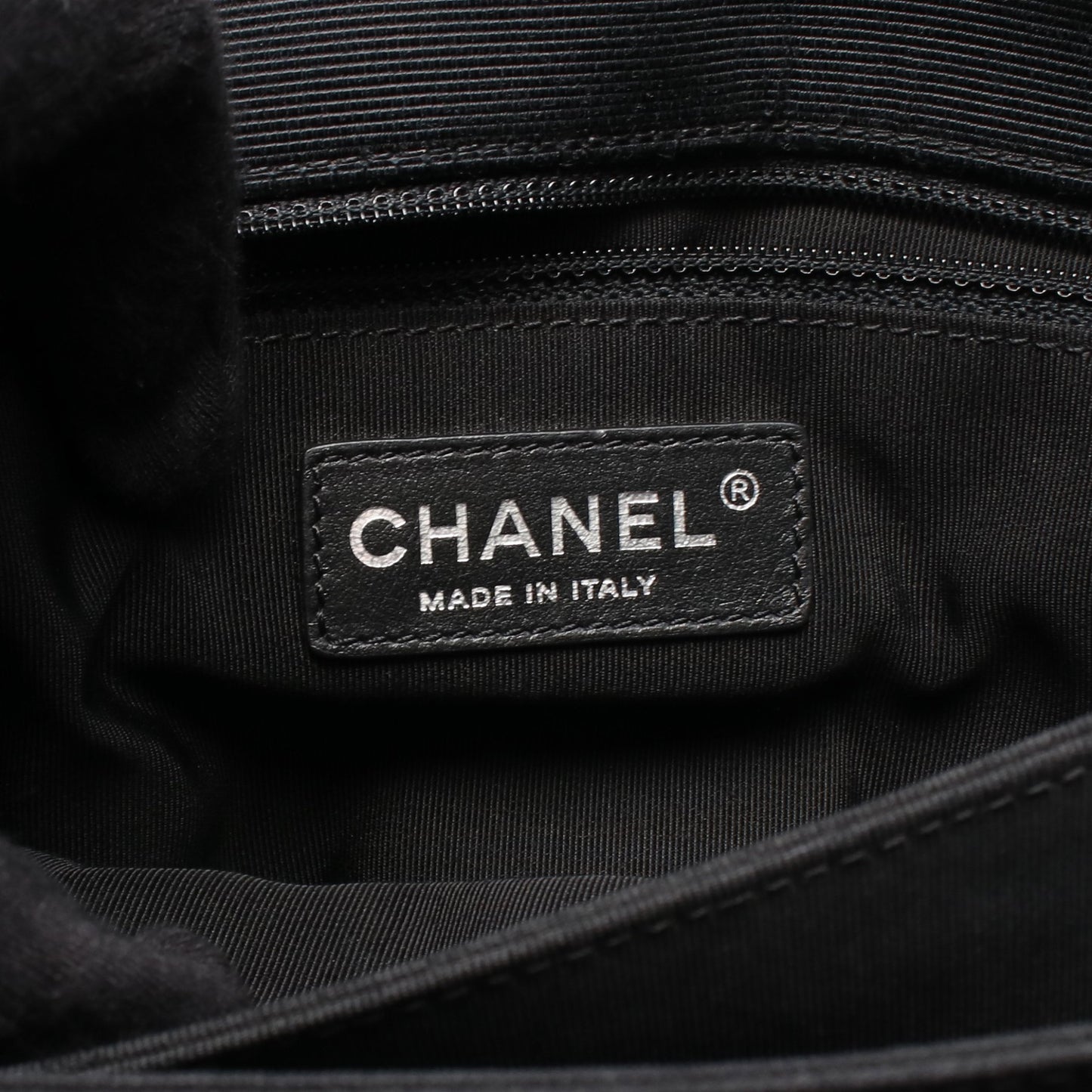 マトラッセ チェーンショルダーバッグ ラムスキン キャンバス ホワイト ブラック ブラック金具 シャネル バッグ CHANEL