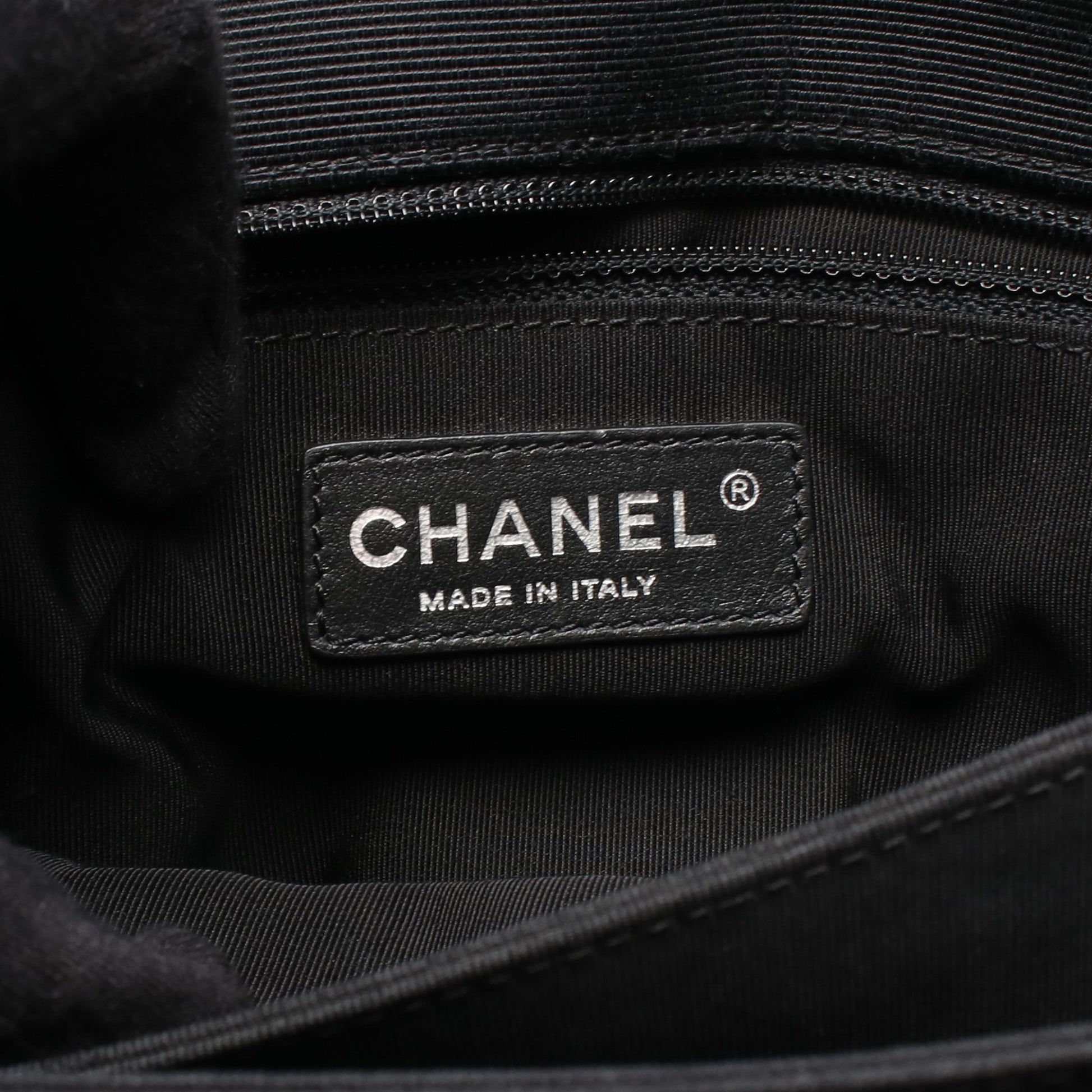 マトラッセ チェーンショルダーバッグ ラムスキン キャンバス ホワイト ブラック ブラック金具 シャネル バッグ CHANEL