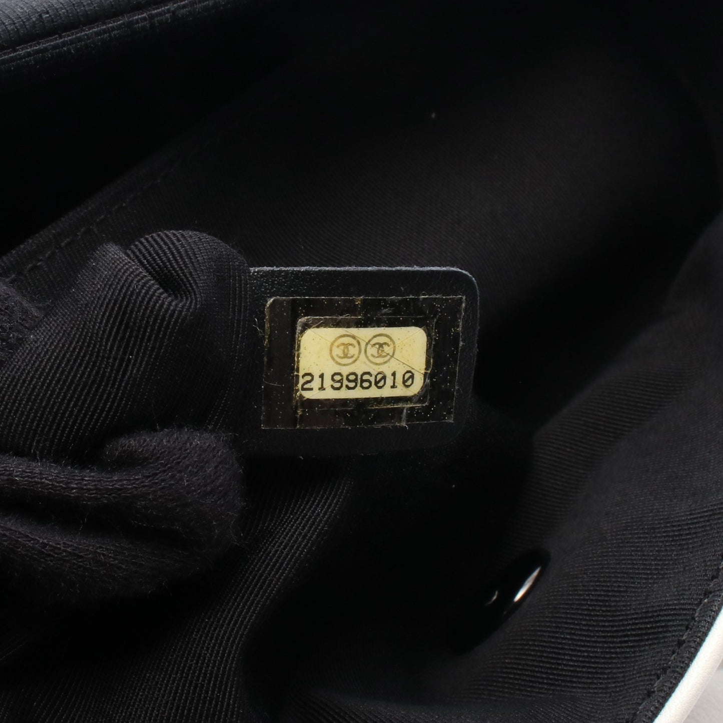 マトラッセ チェーンショルダーバッグ ラムスキン キャンバス ホワイト ブラック ブラック金具 シャネル バッグ CHANEL