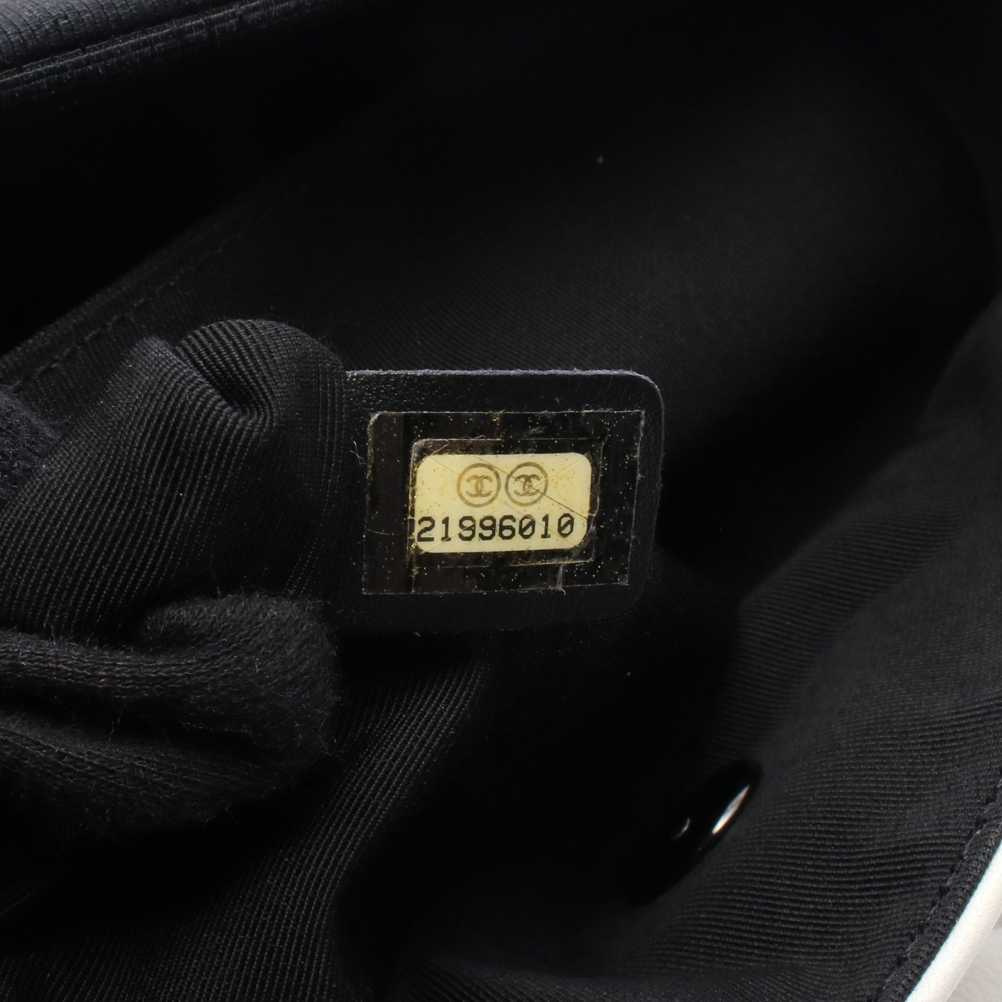 マトラッセ チェーンショルダーバッグ ラムスキン キャンバス ホワイト ブラック ブラック金具 シャネル バッグ CHANEL