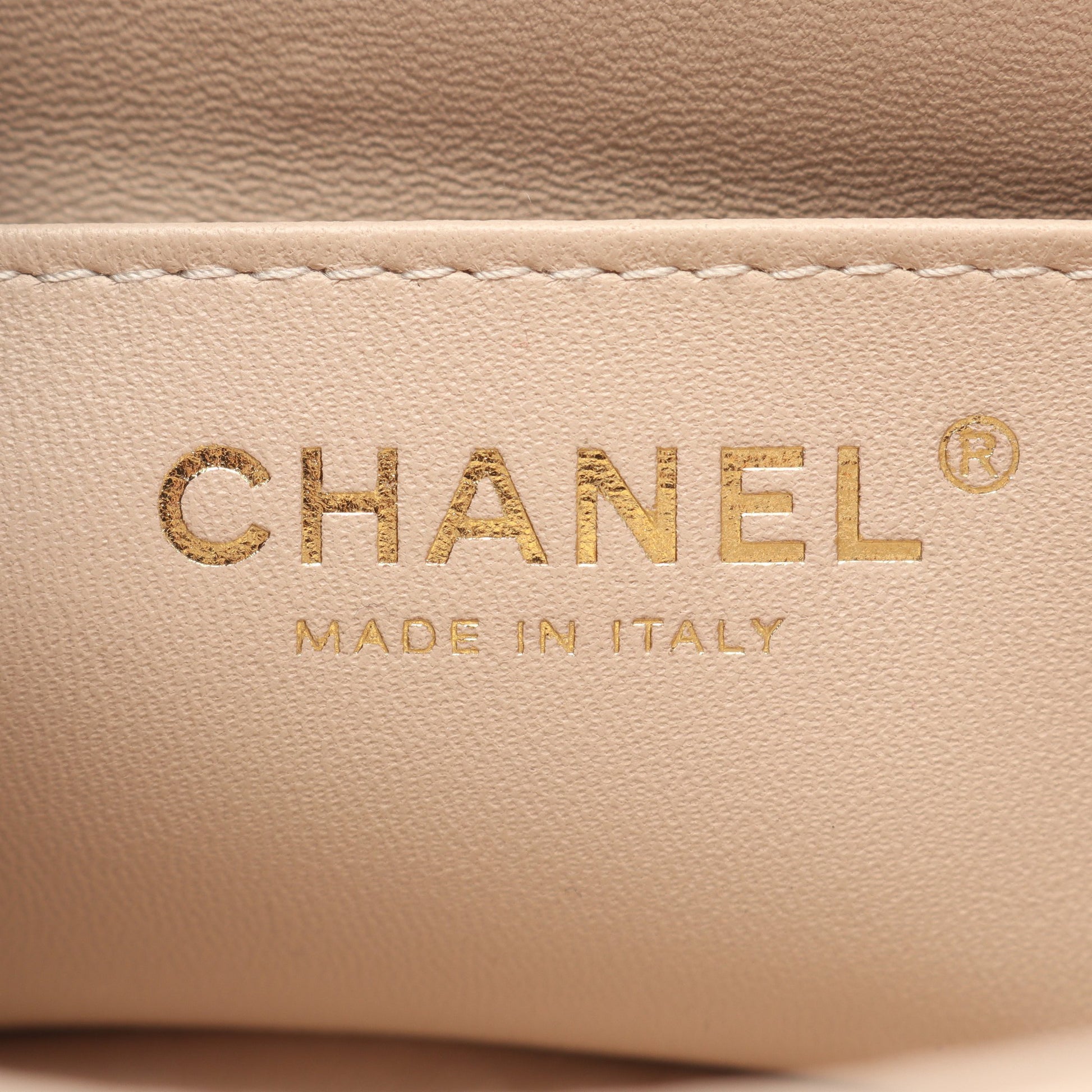 マトラッセ ミニ チェーンショルダーバッグ ラムスキン ピンクベージュ ゴールド金具 シャネル バッグ CHANEL