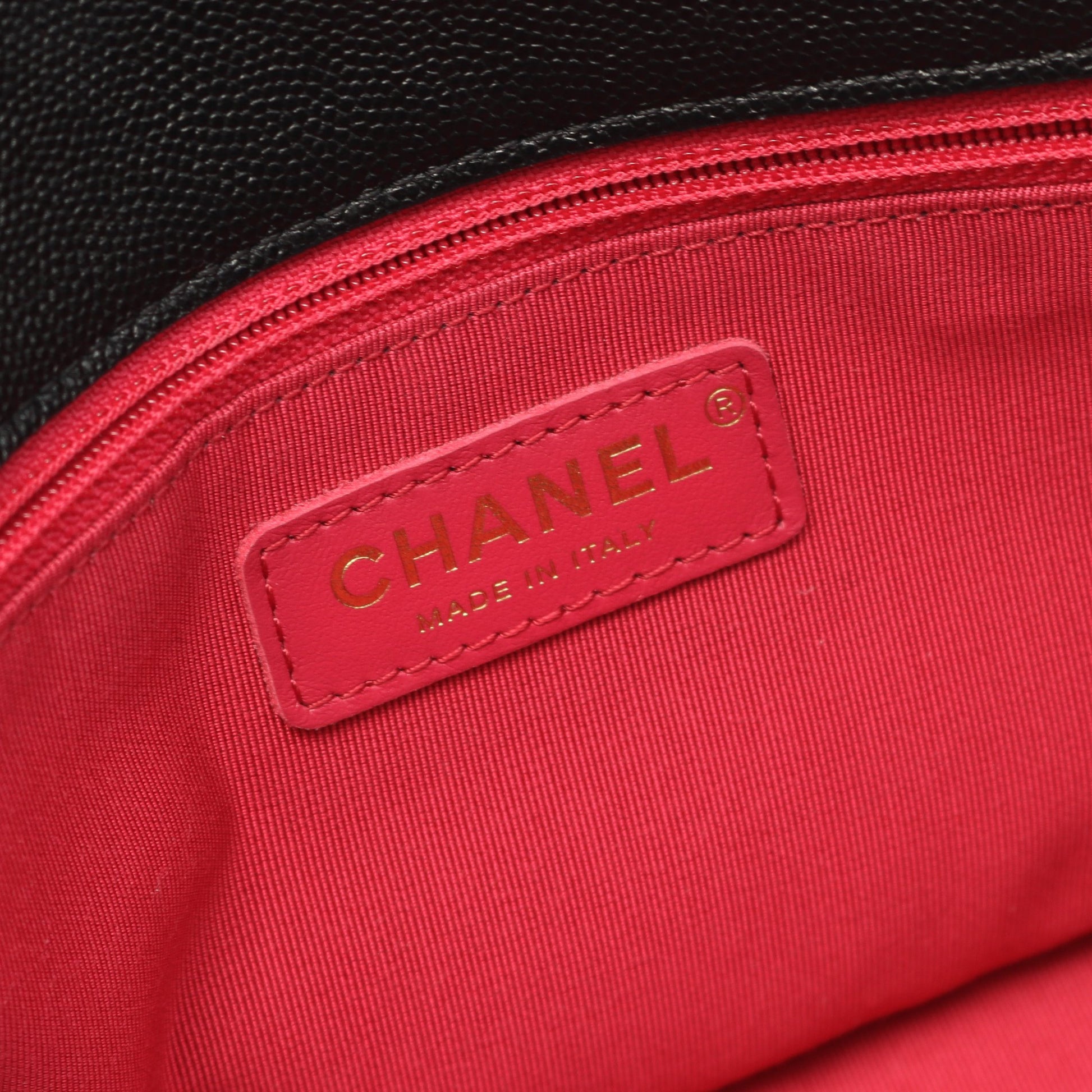 マトラッセ チェーンショルダーバッグ キャビアスキン ブラック ゴールド金具 2WAY シャネル バッグ CHANEL