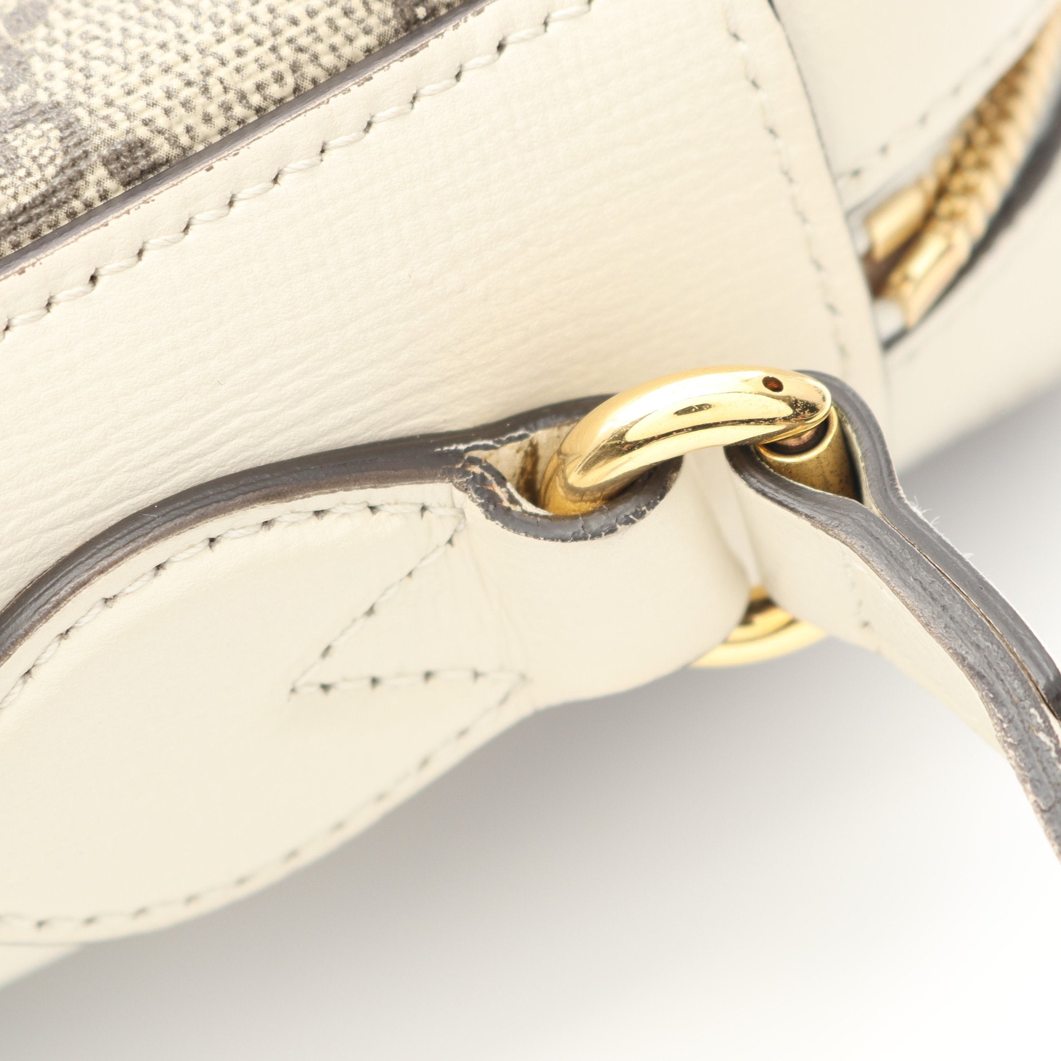 グッチ ショルダーバッグ GGスプリーム PVC ホワイト