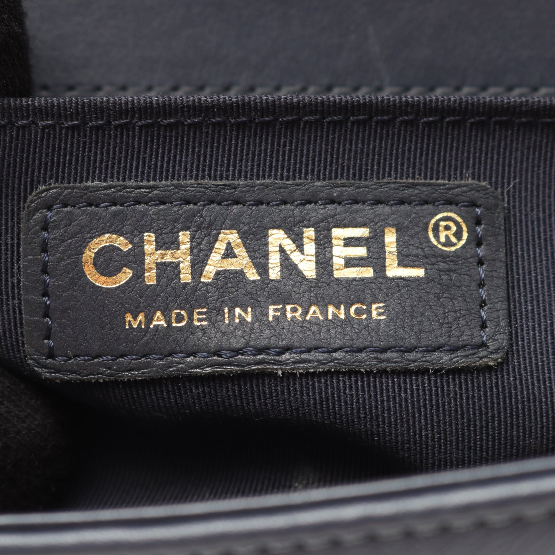 ボーイシャネル スモール チェーンショルダーバッグ ラムスキン ダークネイビー ゴールド金具 シャネル バッグ CHANEL
