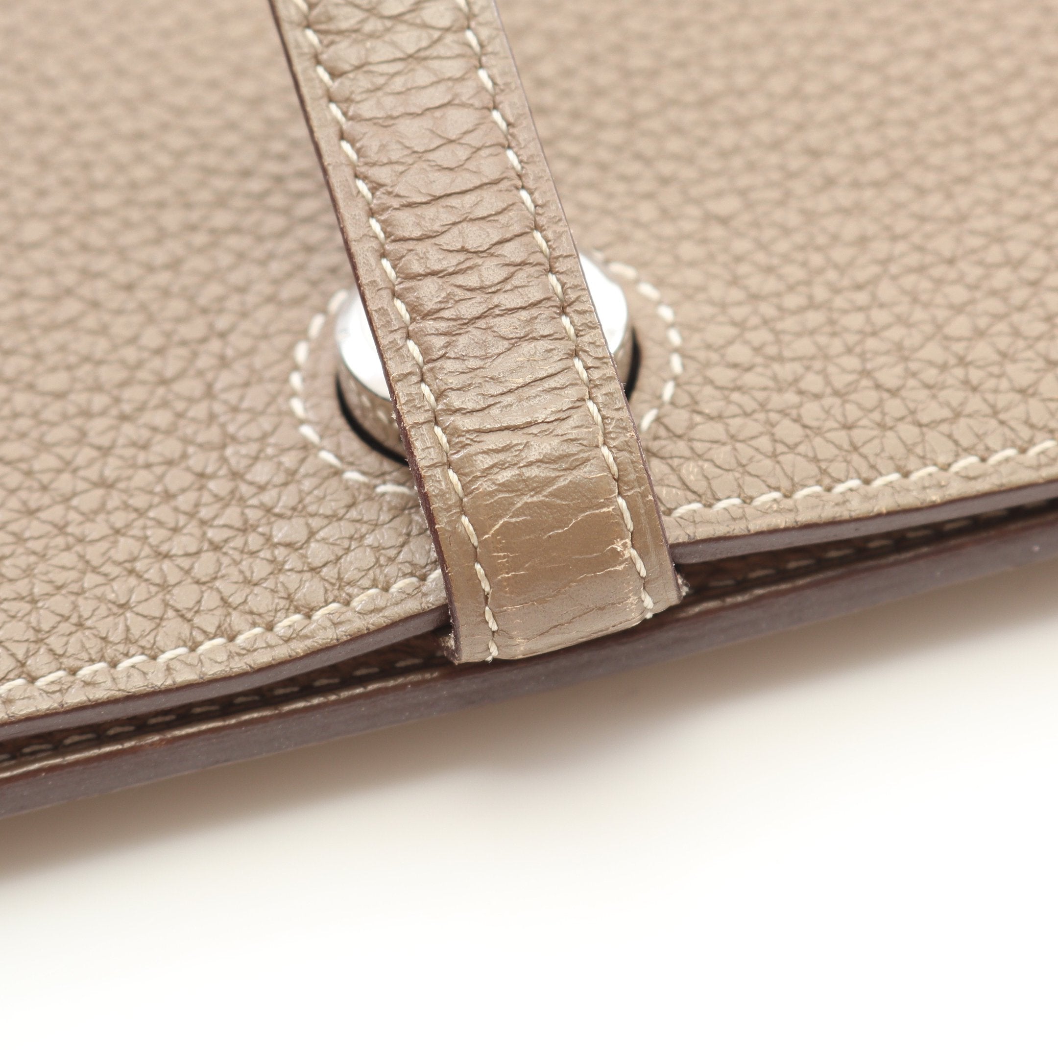 美品✨エルメス ドゴンGM トゴ 財布 エトゥープ シルバー金具 A:2017 エルメスドゴンGM エトゥープ シルバー金具 ユニセックス